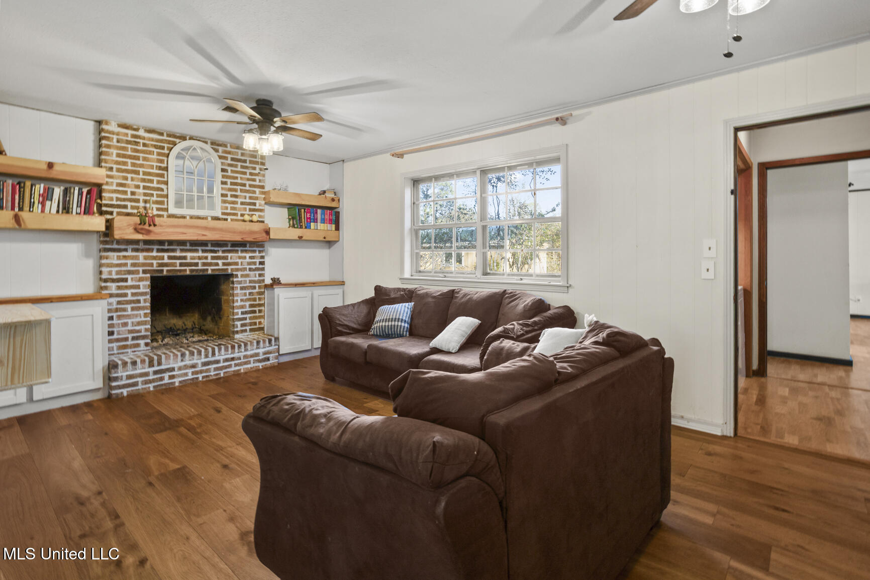 1405 Riverwood Drive Property Photo 12