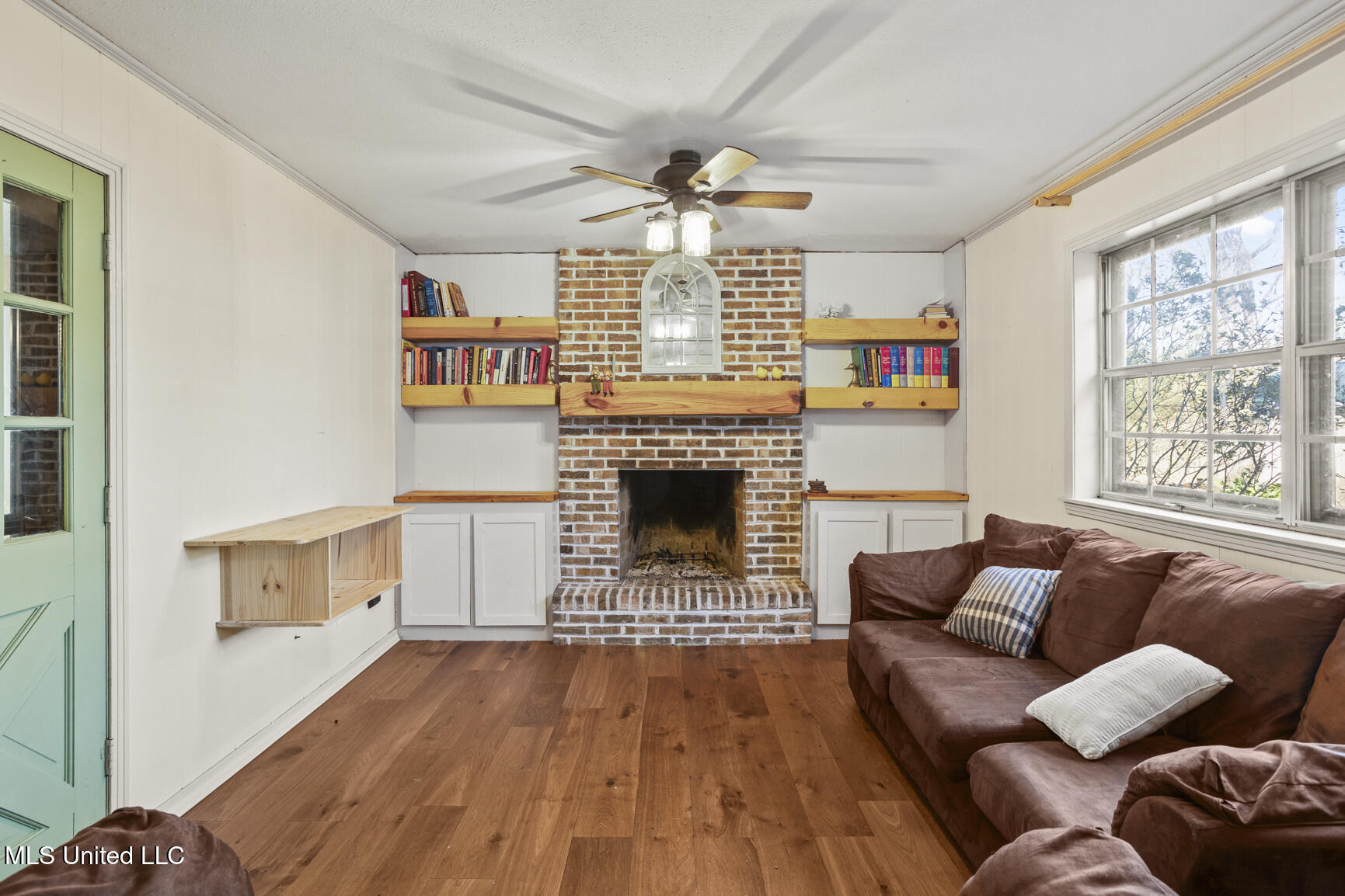 1405 Riverwood Drive Property Photo 13