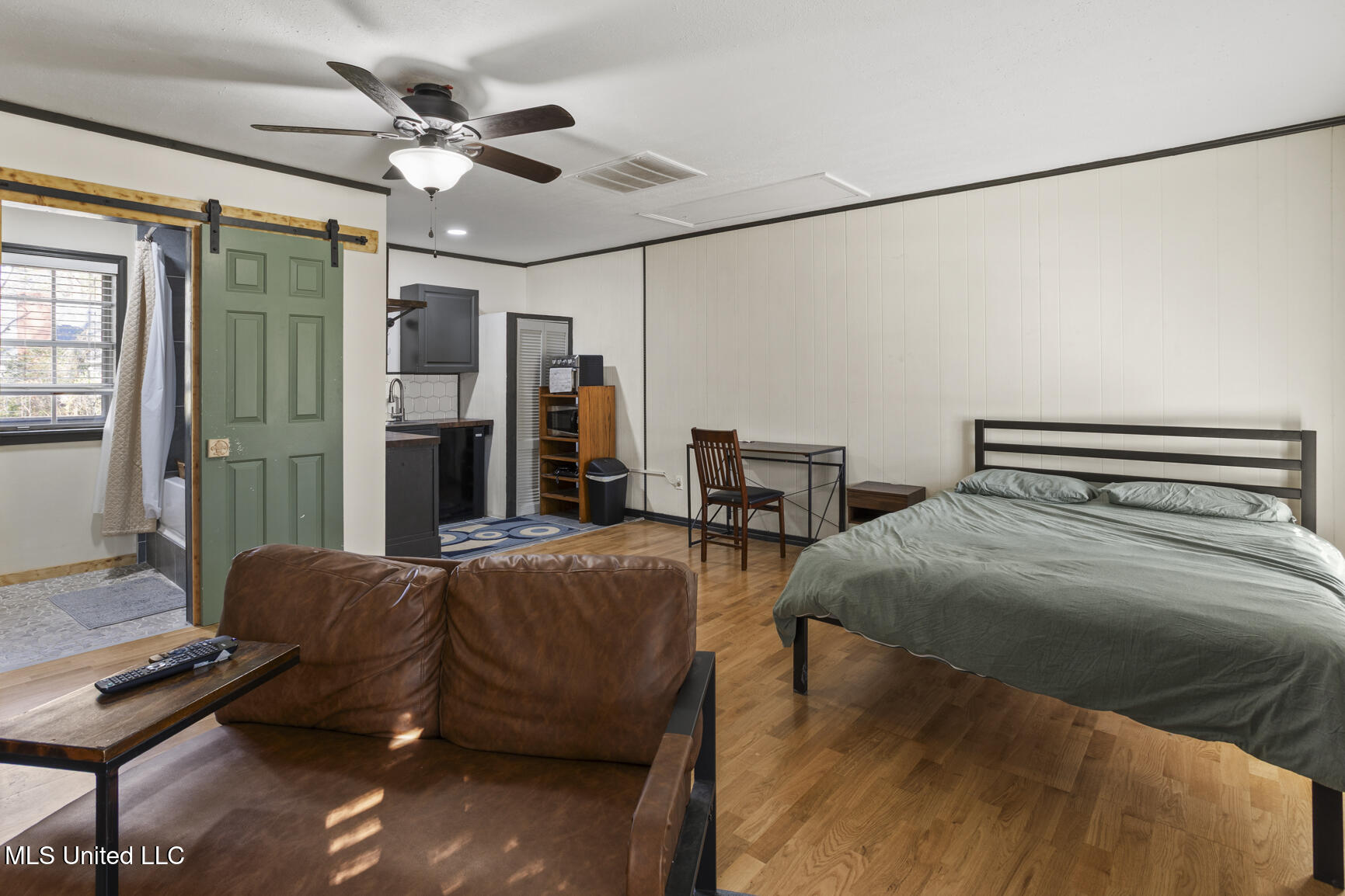 1405 Riverwood Drive Property Photo 26