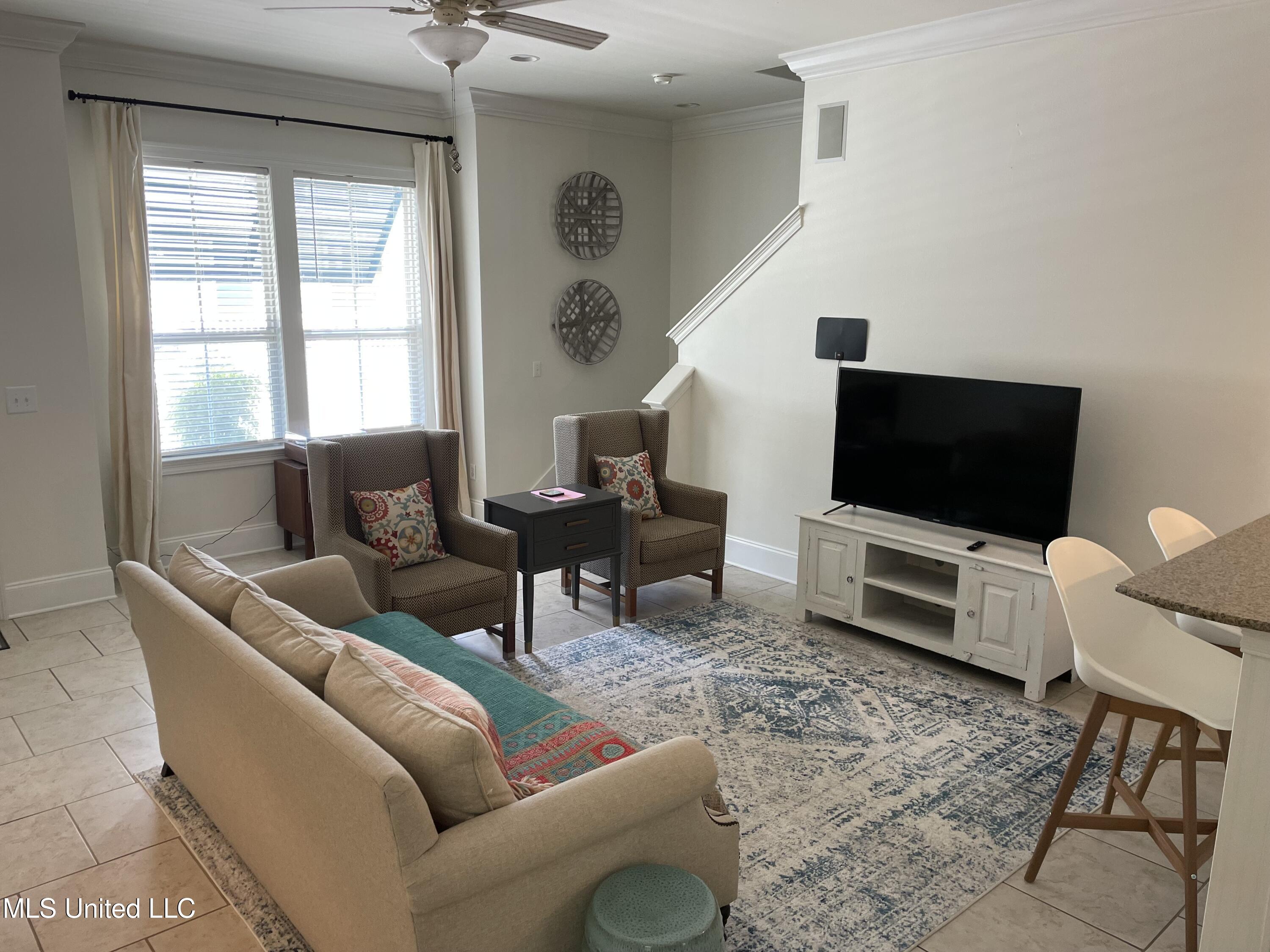 216 Carre Court Property Photo 4