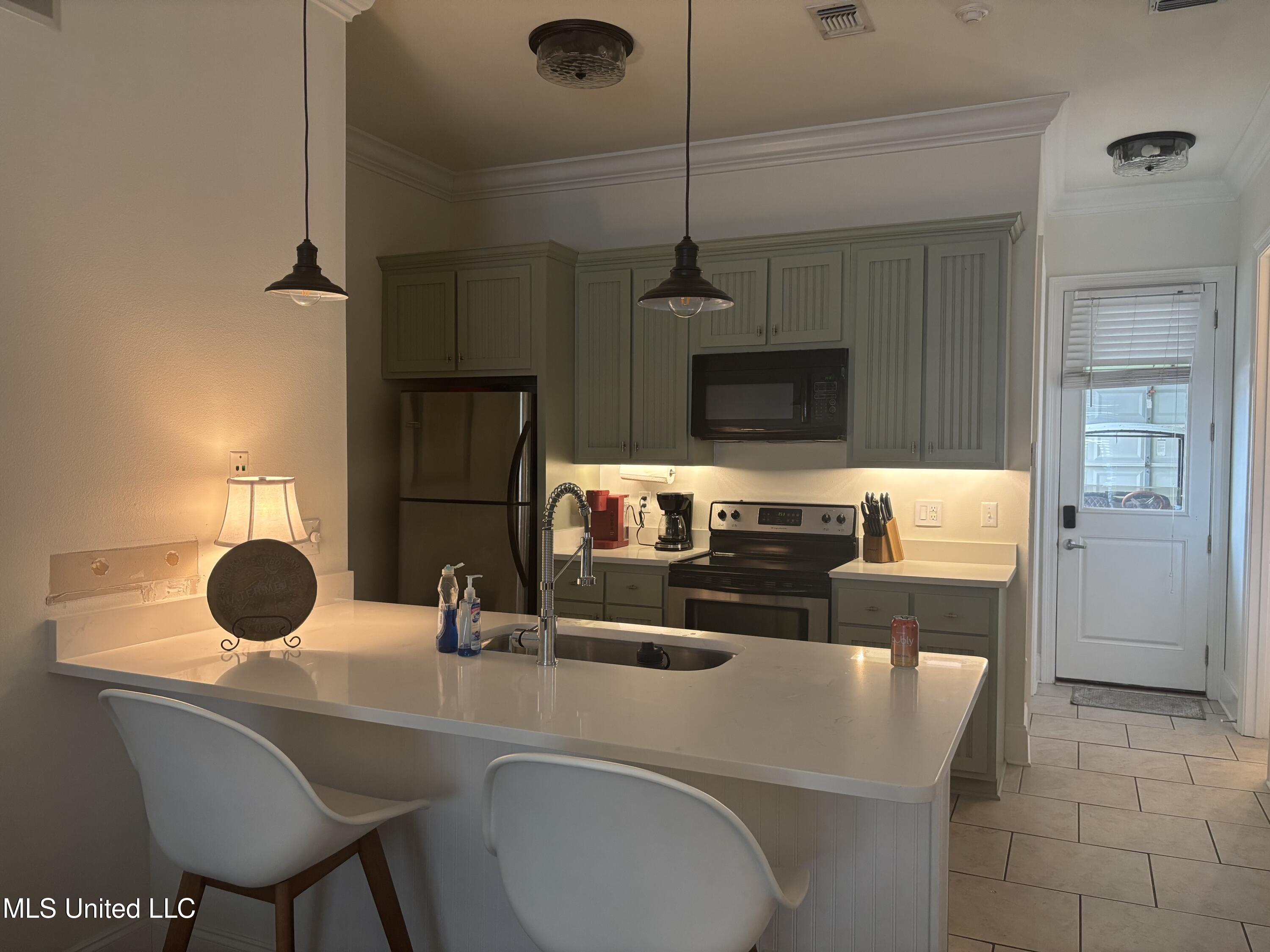 216 Carre Court Property Photo 6