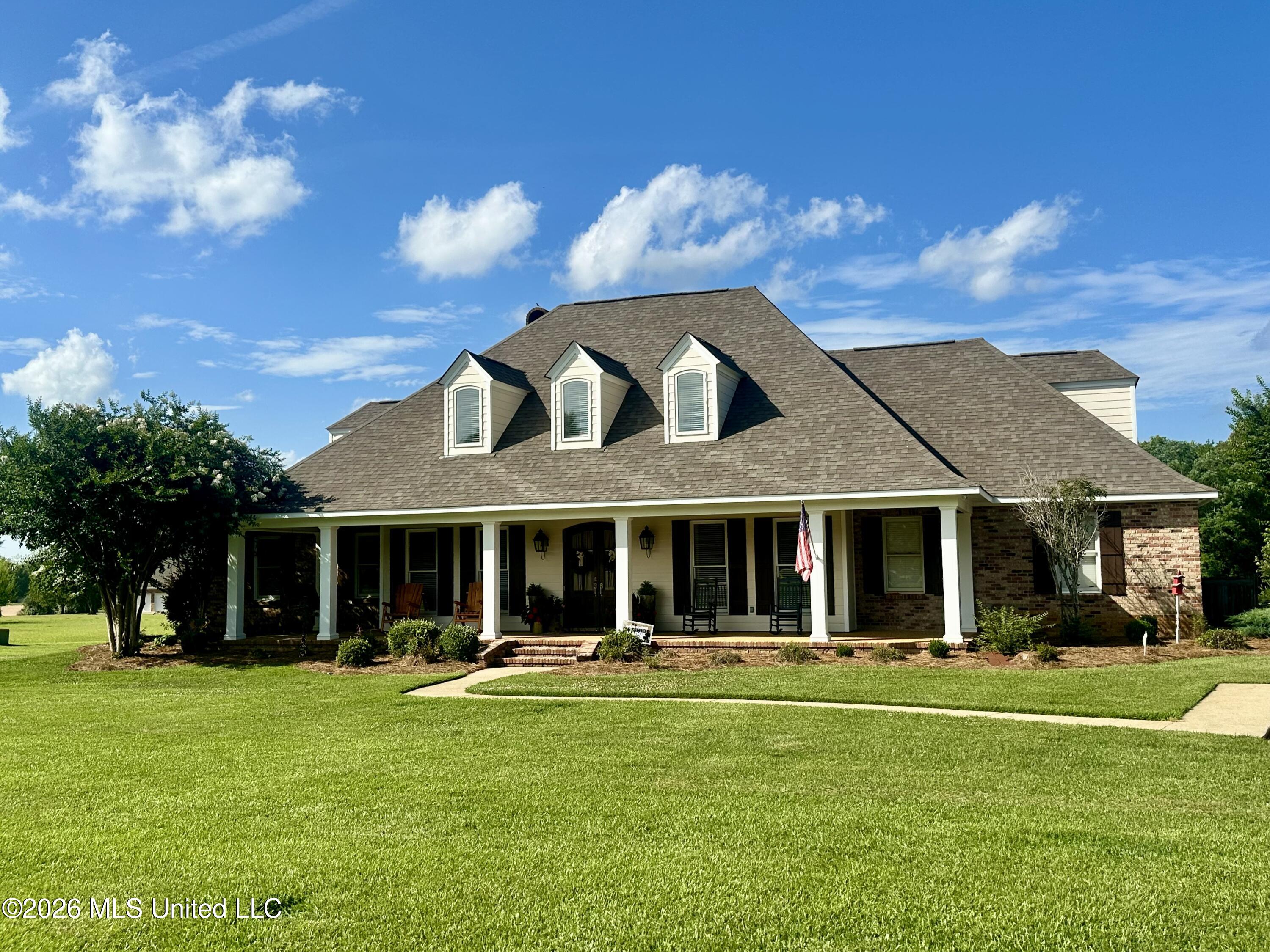 298 Quail Hollow Property Photo 3
