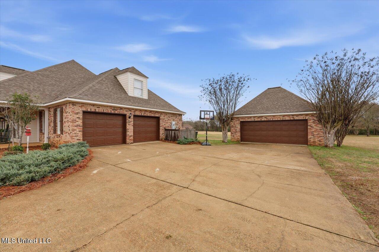 298 Quail Hollow Property Photo 12