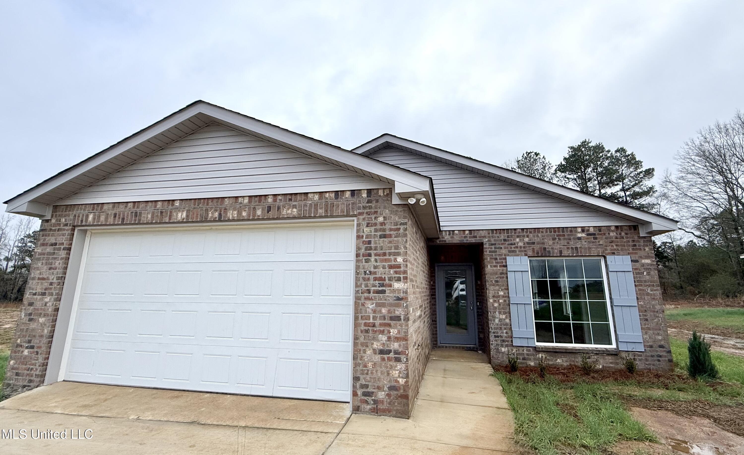 1010 Shiloh Lane Property Photo 1