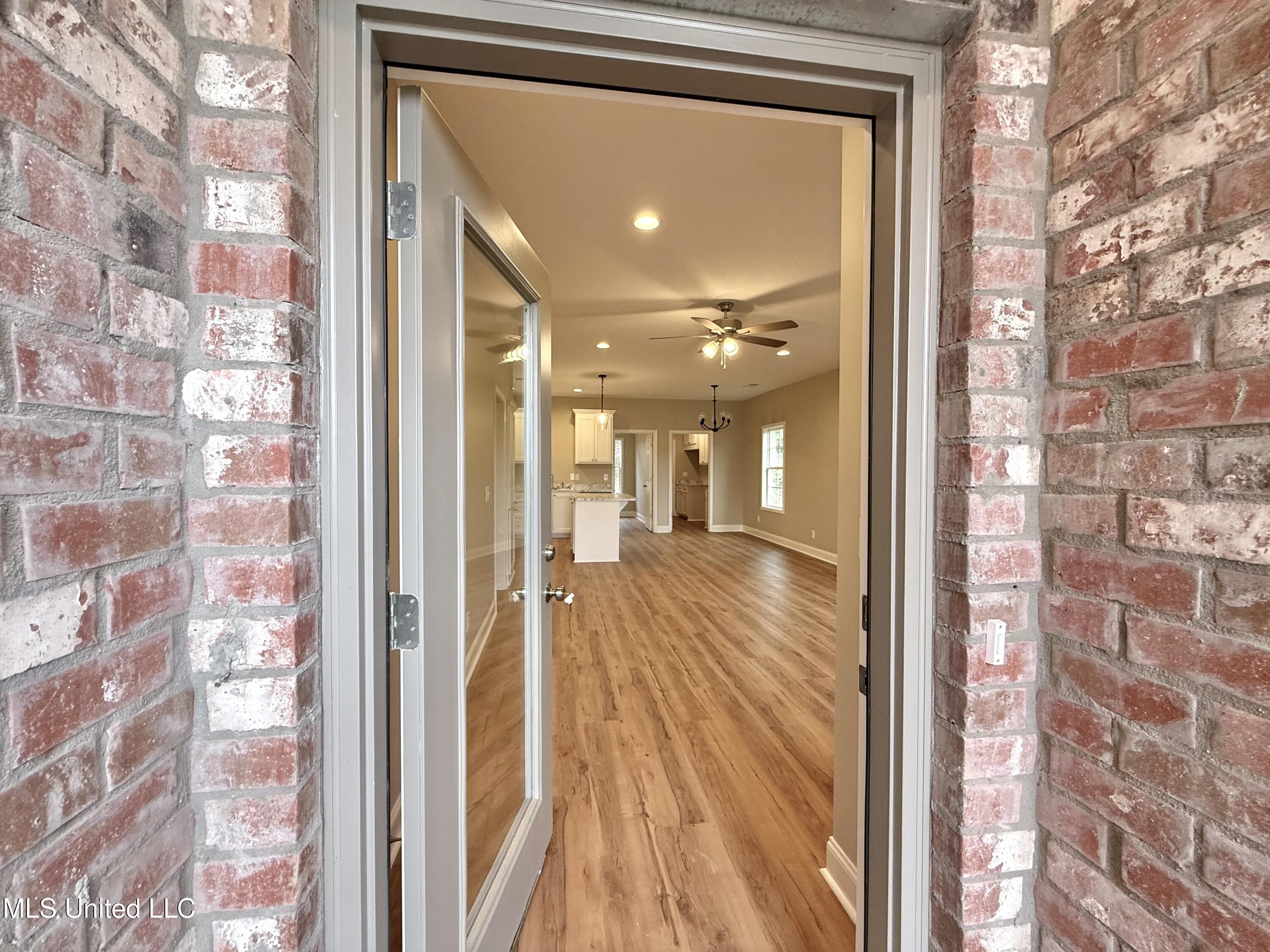 1010 Shiloh Lane Property Photo 3