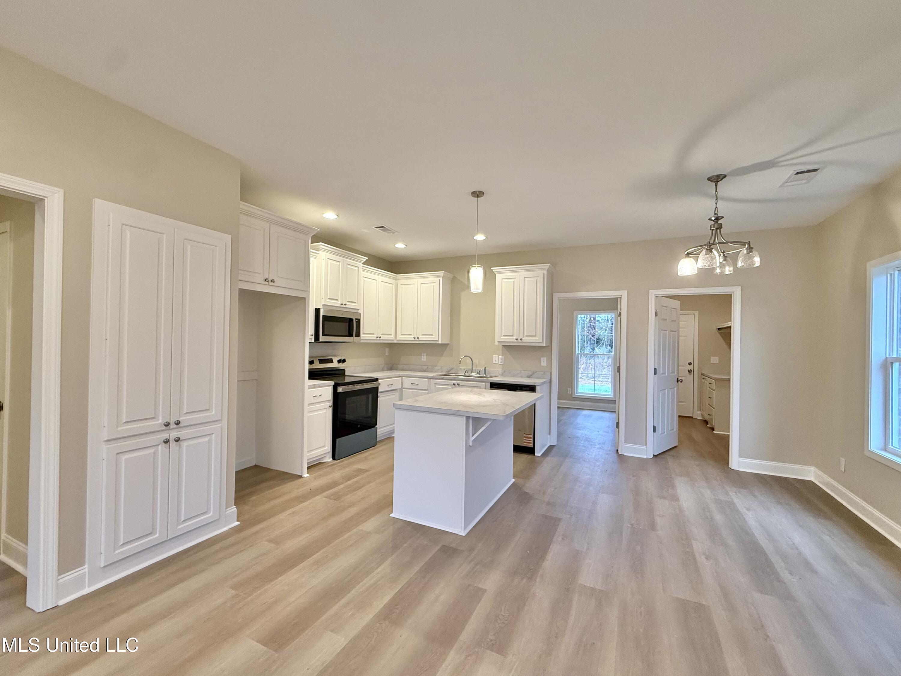 1010 Shiloh Lane Property Photo 7