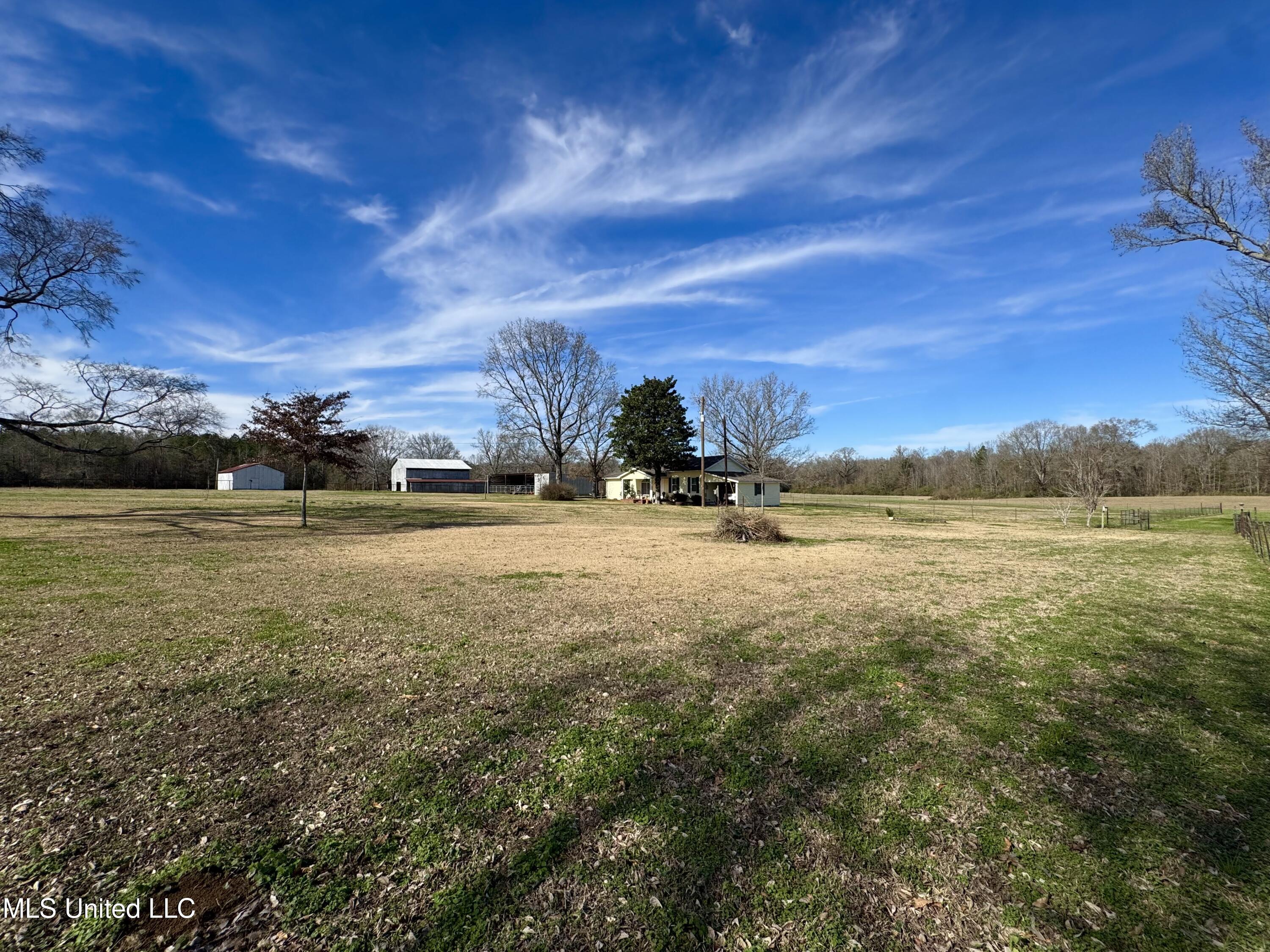 2720 Davis Road Property Photo 27