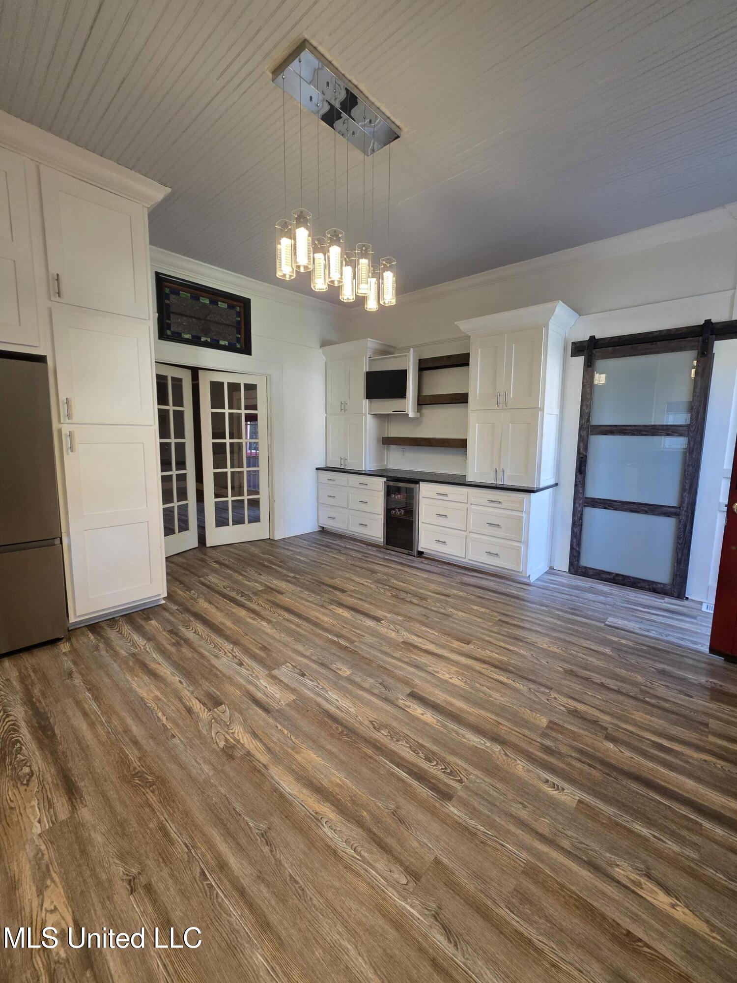 1079 Beech Street Property Photo 15
