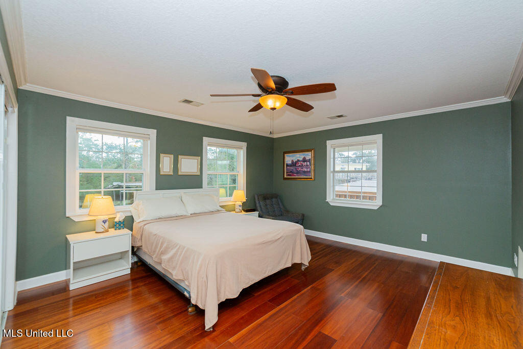 16033 Dennies Drive Property Photo 18