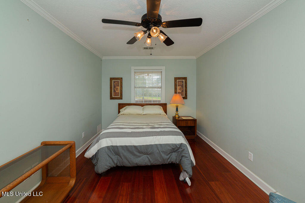 16033 Dennies Drive Property Photo 21