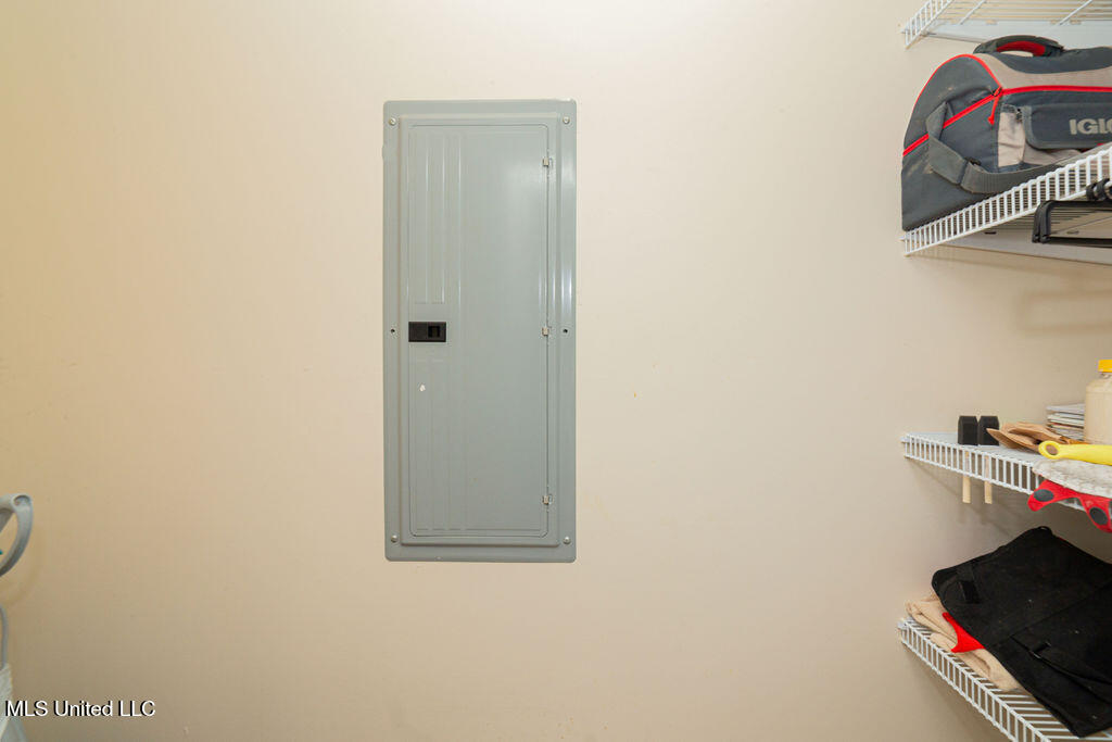 16033 Dennies Drive Property Photo 23