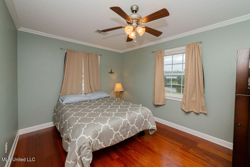 16033 Dennies Drive Property Photo 27