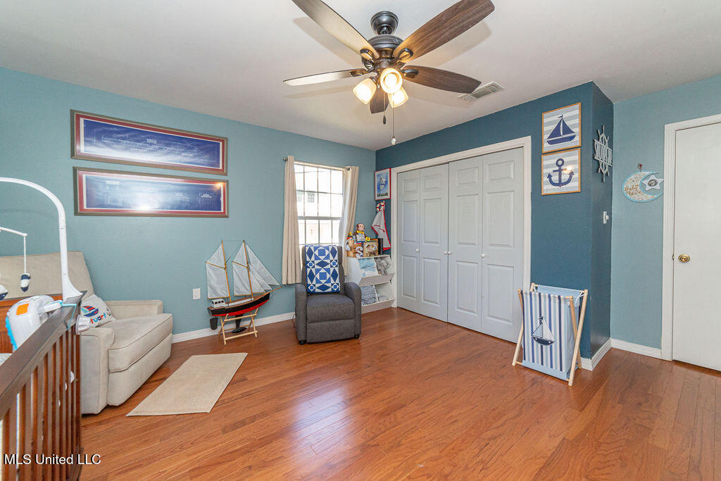 114 Menge Avenue Property Photo 24