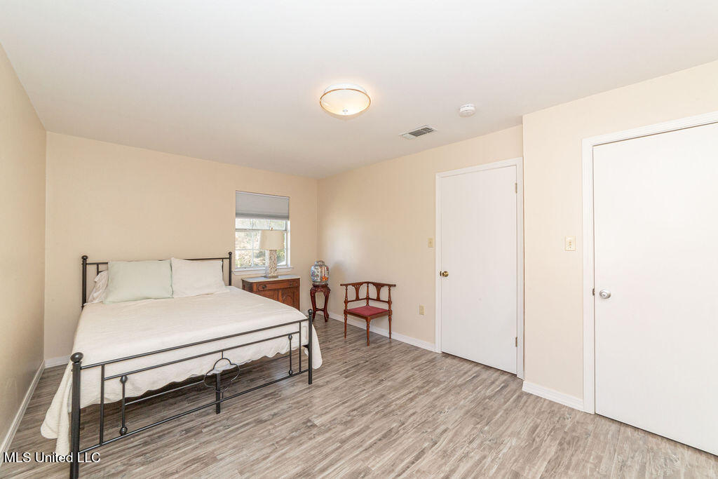 114 Menge Avenue Property Photo 37