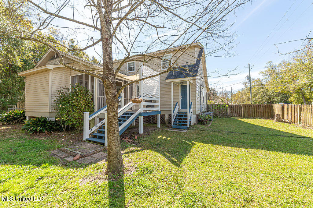 114 Menge Avenue Property Photo 46