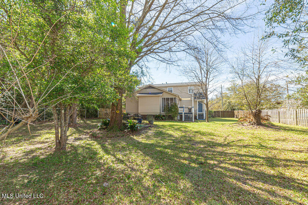 114 Menge Avenue Property Photo 47