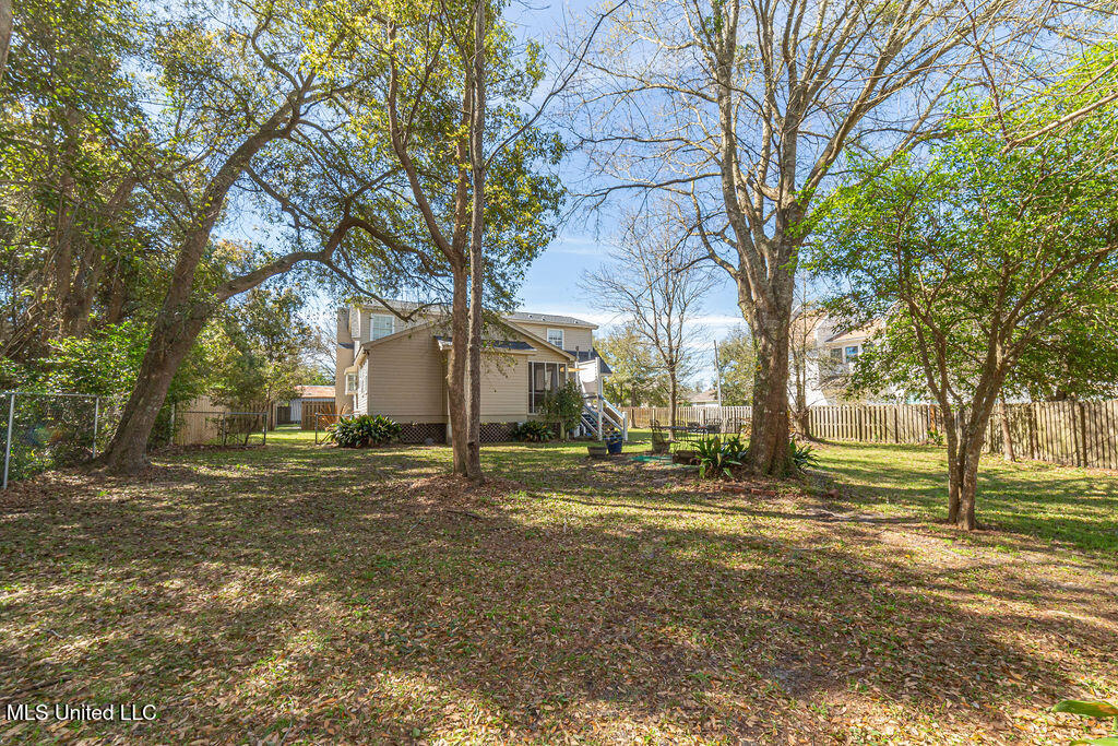 114 Menge Avenue Property Photo 48