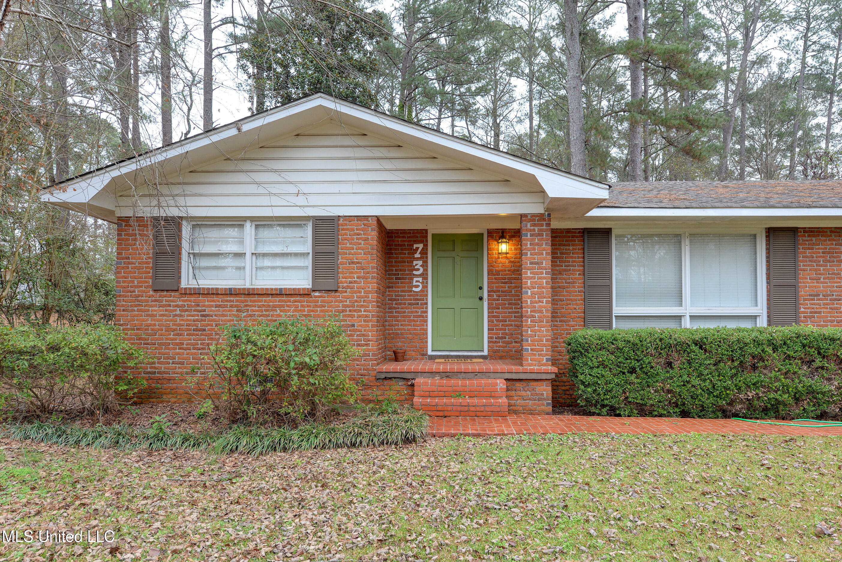 735 Forest Park Circle Property Photo 10