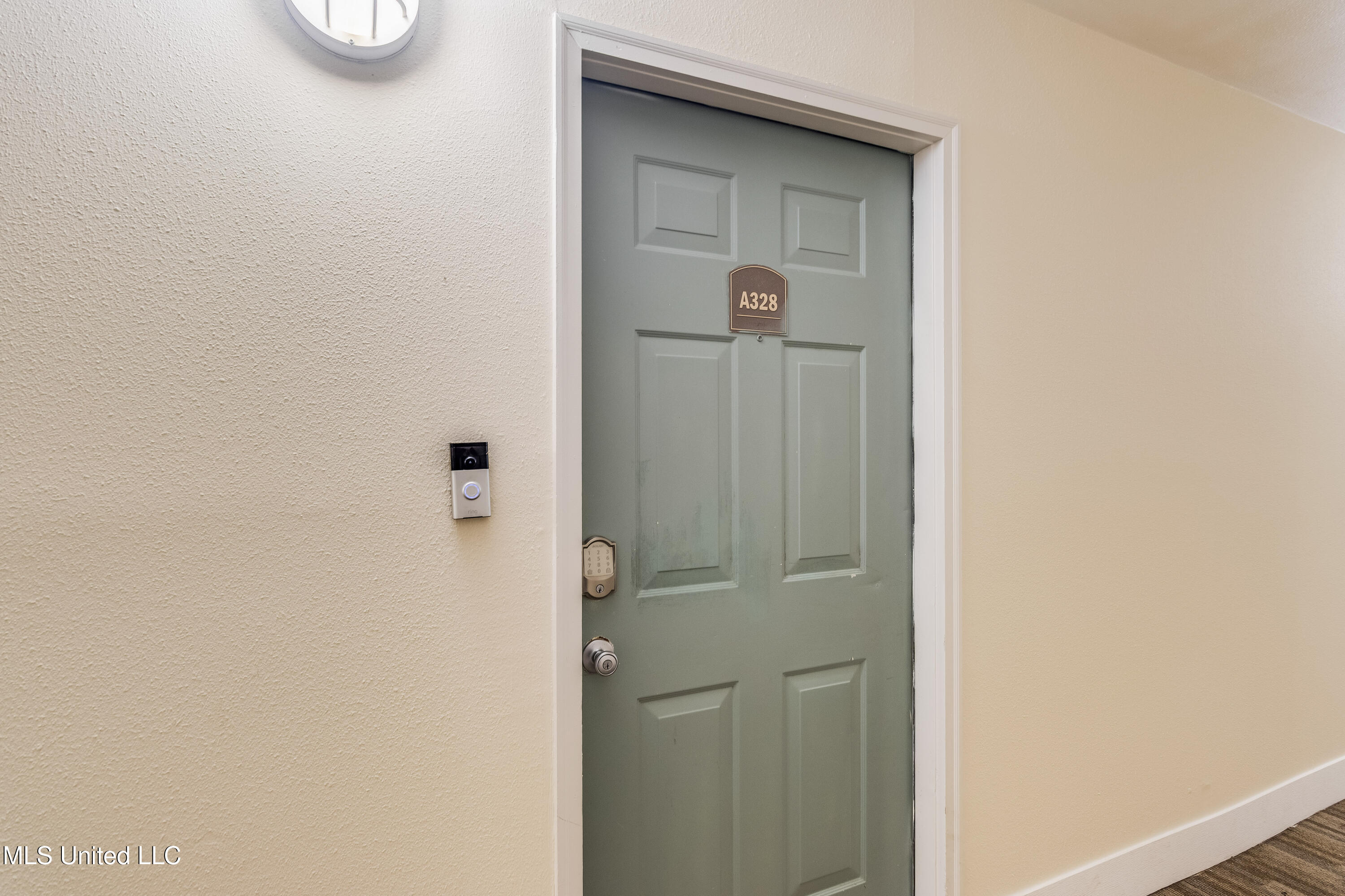 2046 Beach Boulevard Property Photo 2