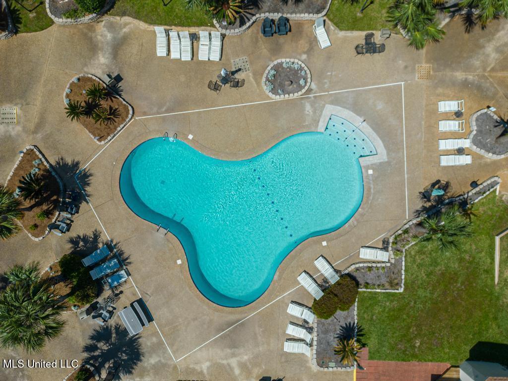 2046 Beach Boulevard Property Photo 21