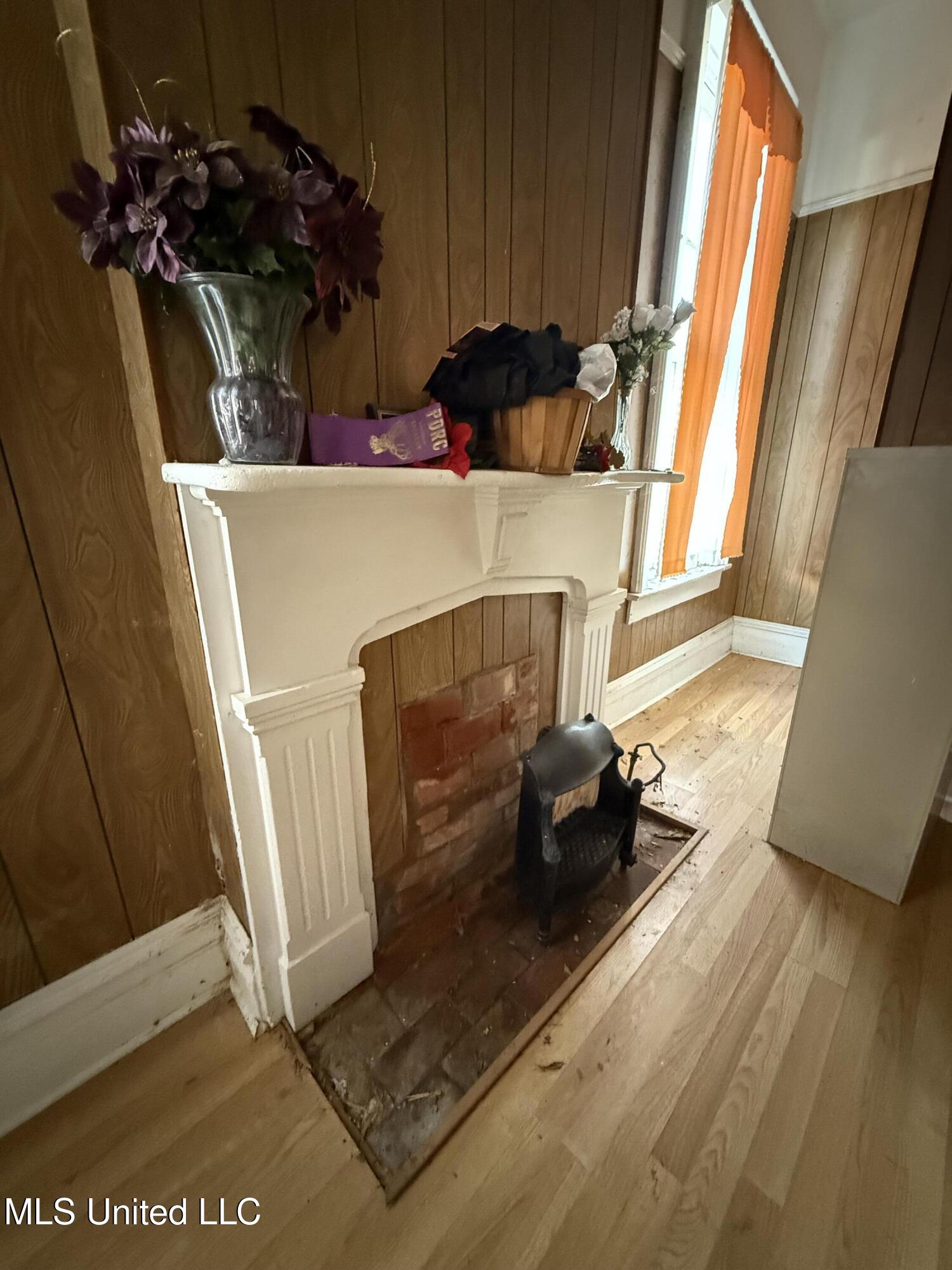 17 Old Devereaux Street Property Photo 7