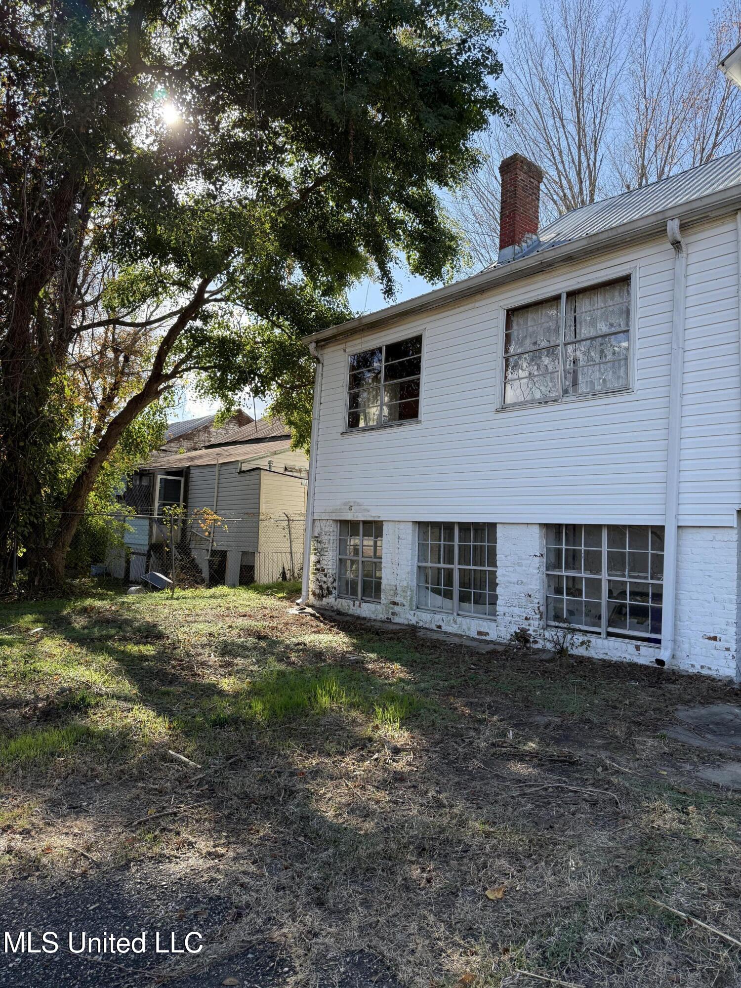 17 Old Devereaux Street Property Photo 10