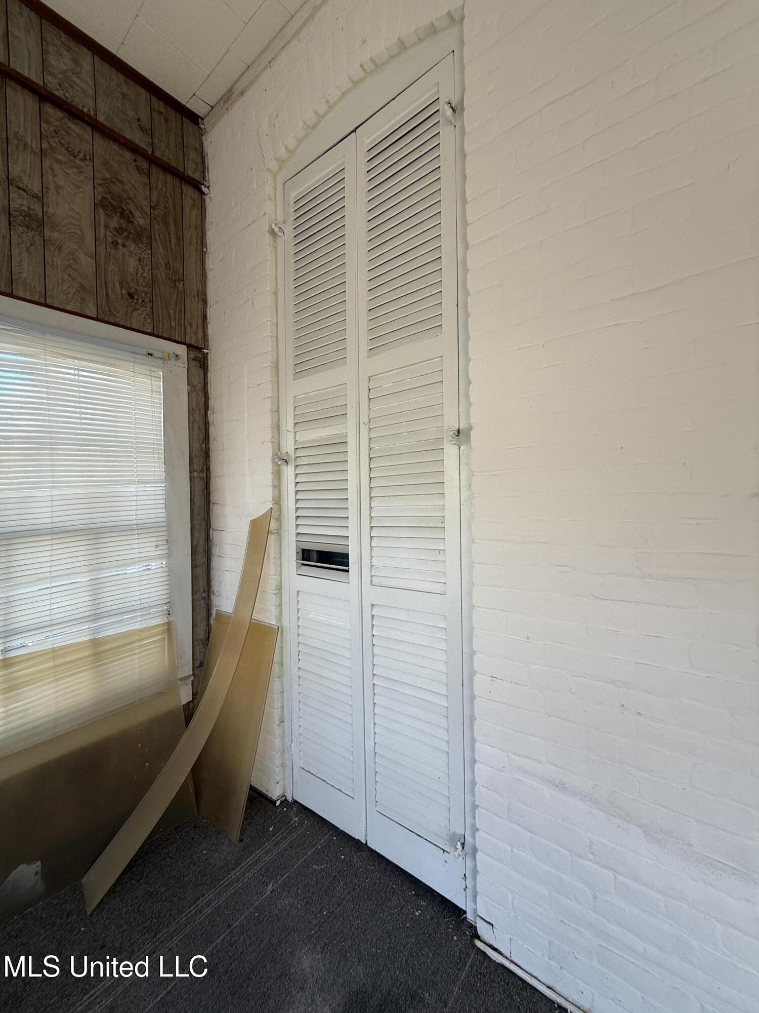 17 Old Devereaux Street Property Photo 12