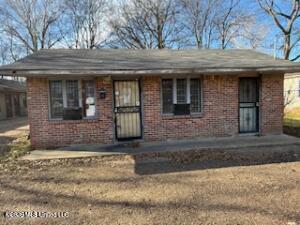 210 Avenue H Property Photo 2