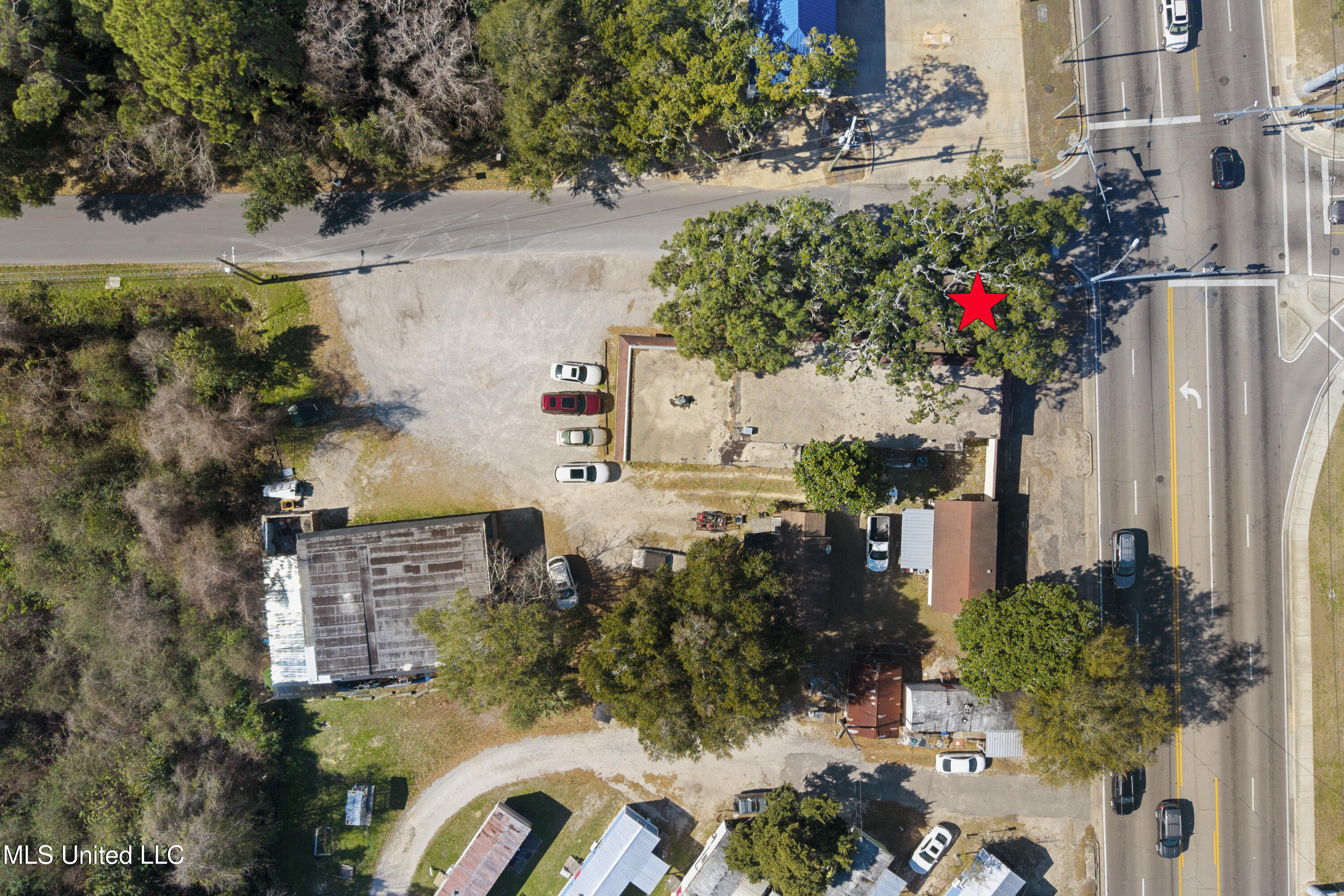 2061 Pass Road Property Photo 8