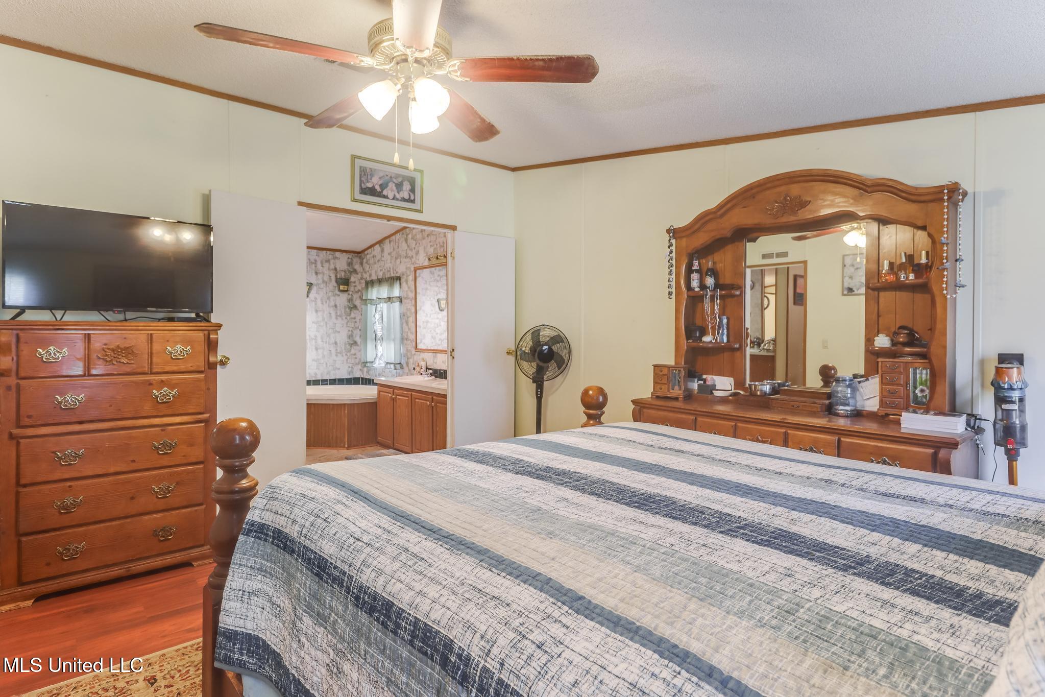 14225 Old Highway 67 Property Photo 13