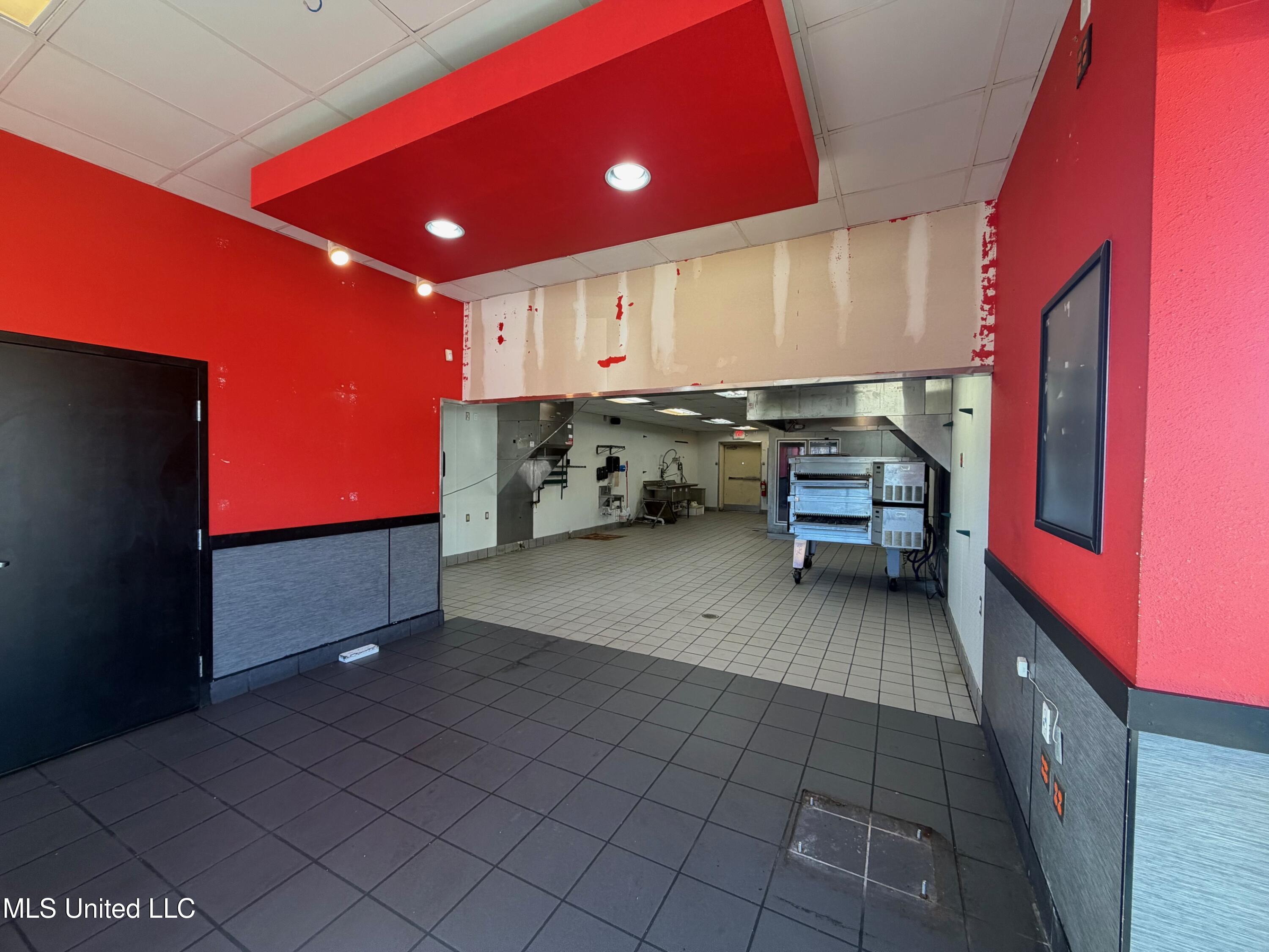1813 Columbia Avenue Property Photo 8