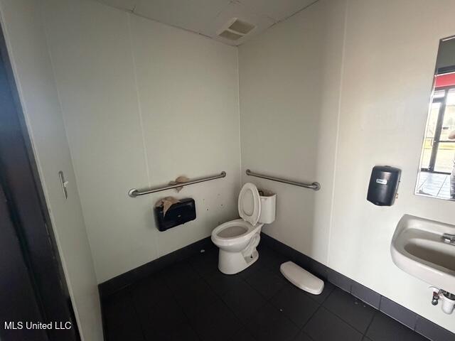 1813 Columbia Avenue Property Photo 14