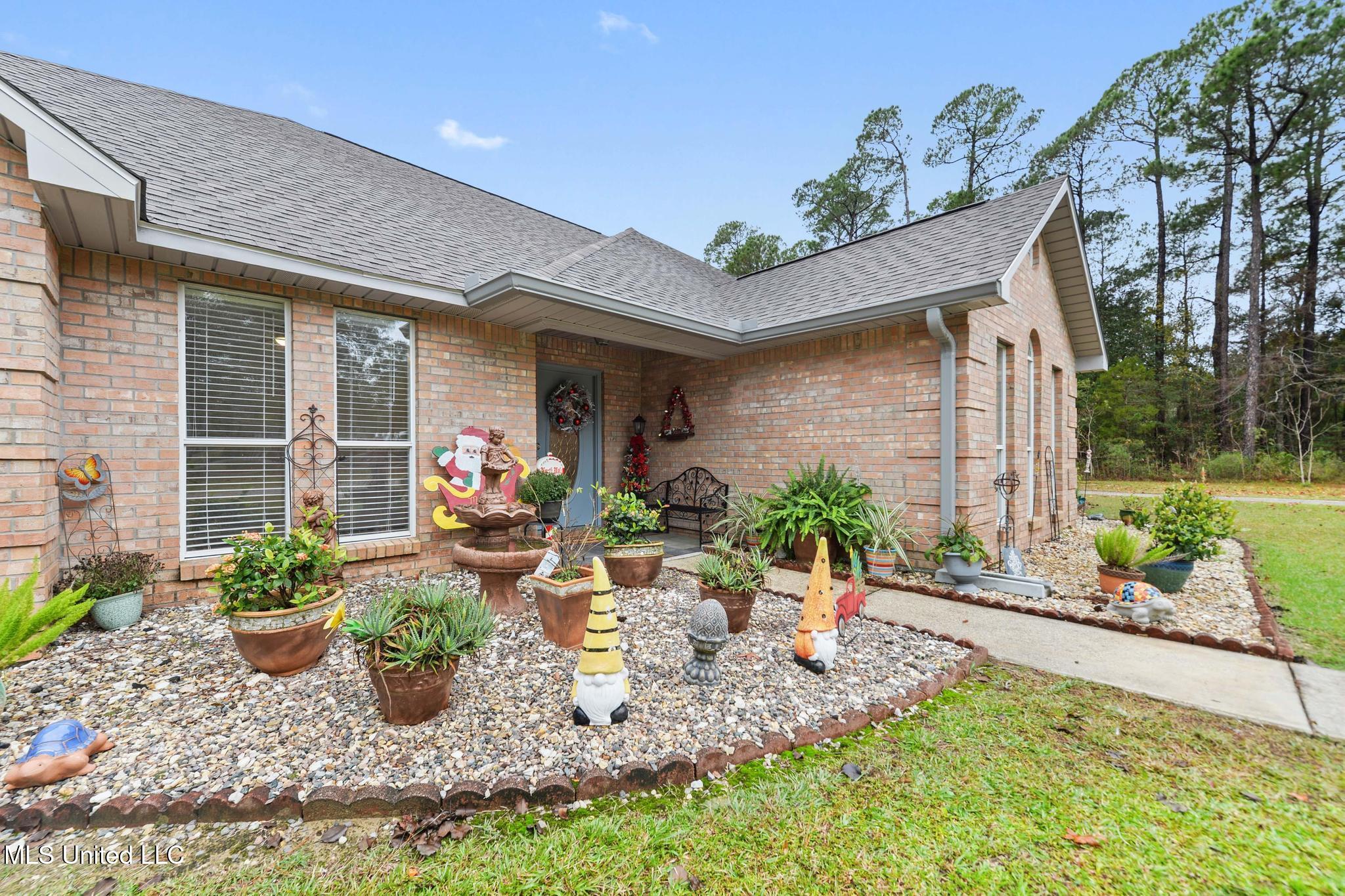 14449 Pine Ridge Road Property Photo 14