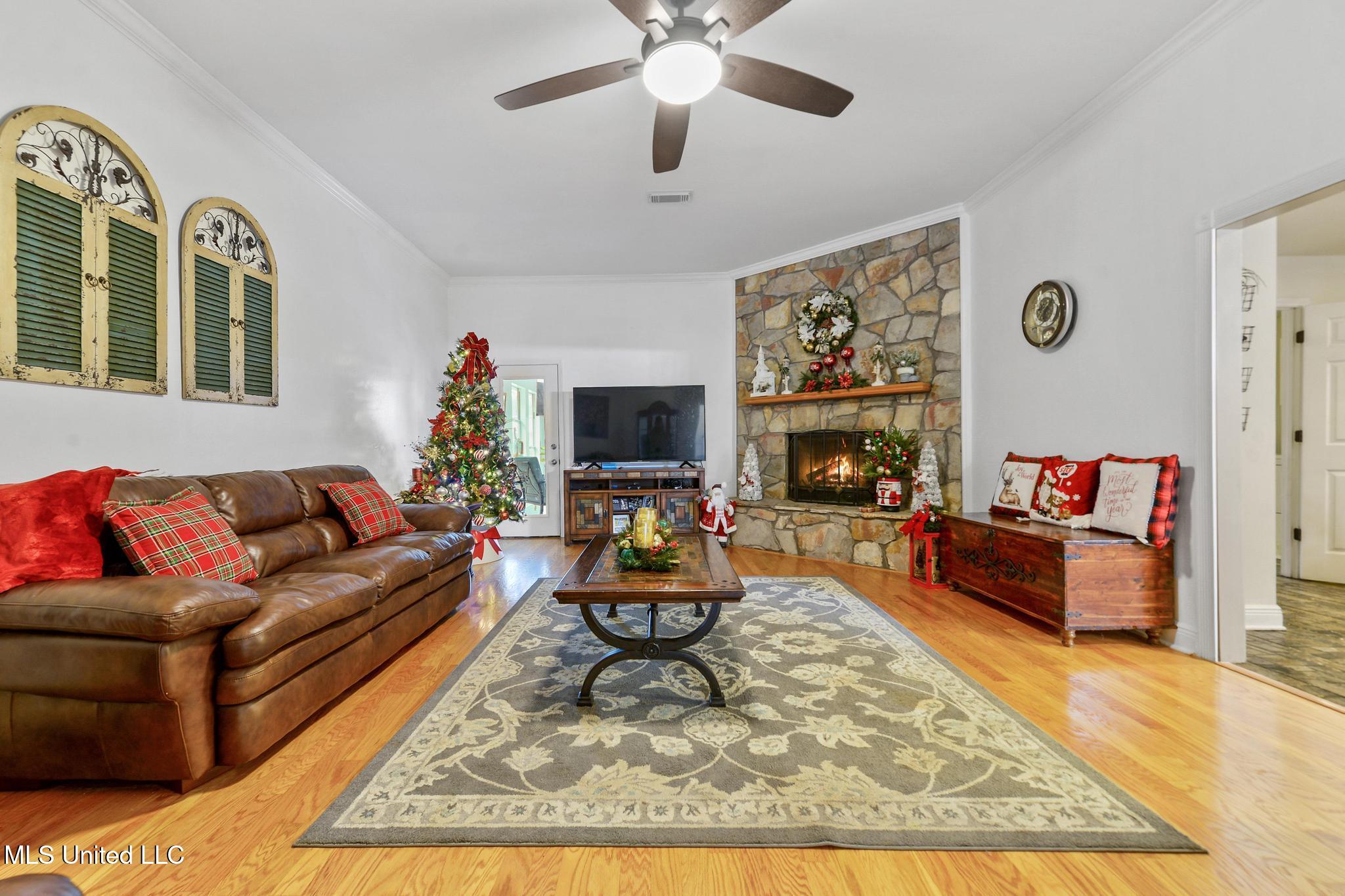 14449 Pine Ridge Road Property Photo 15