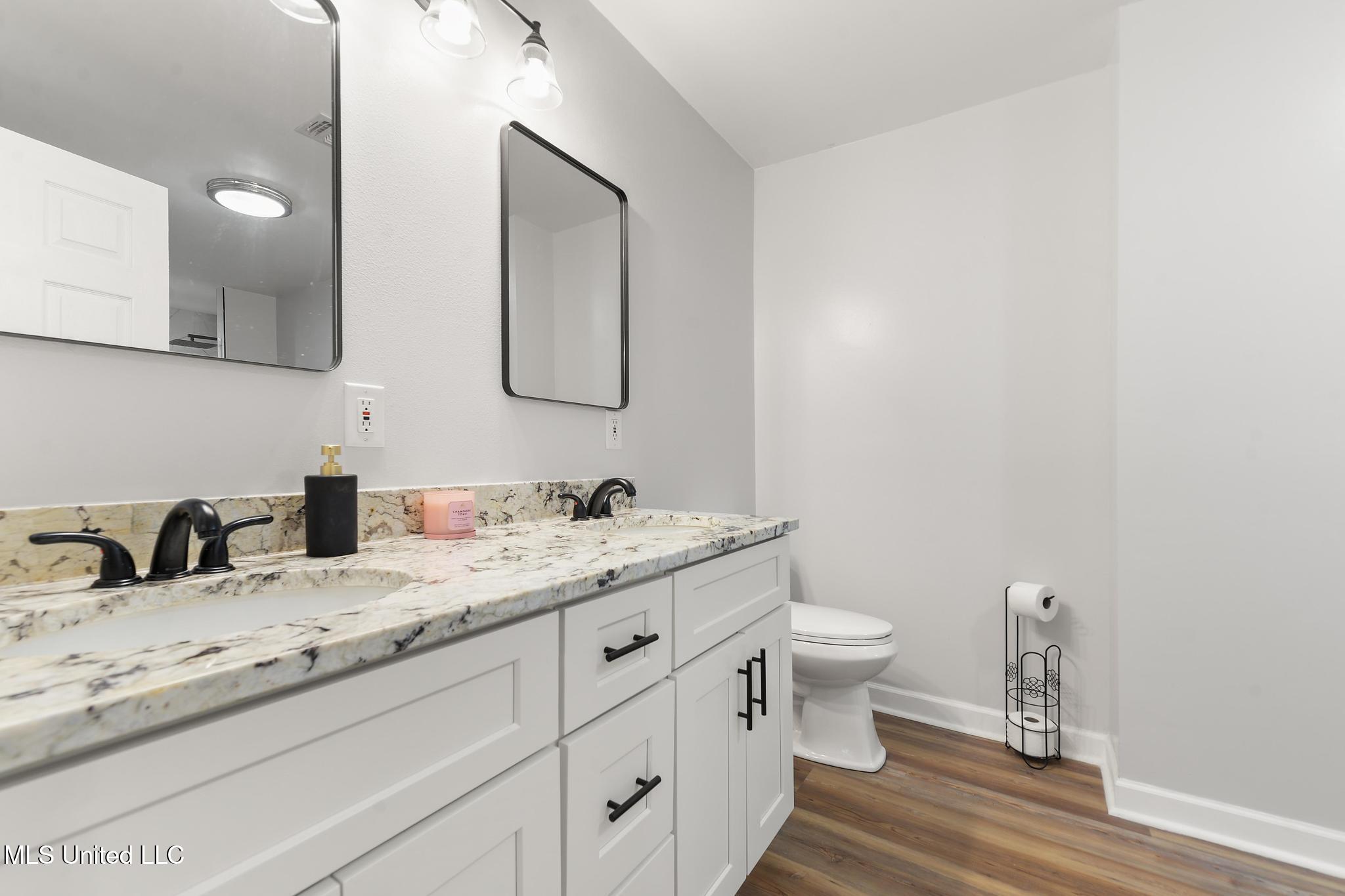 14449 Pine Ridge Road Property Photo 28