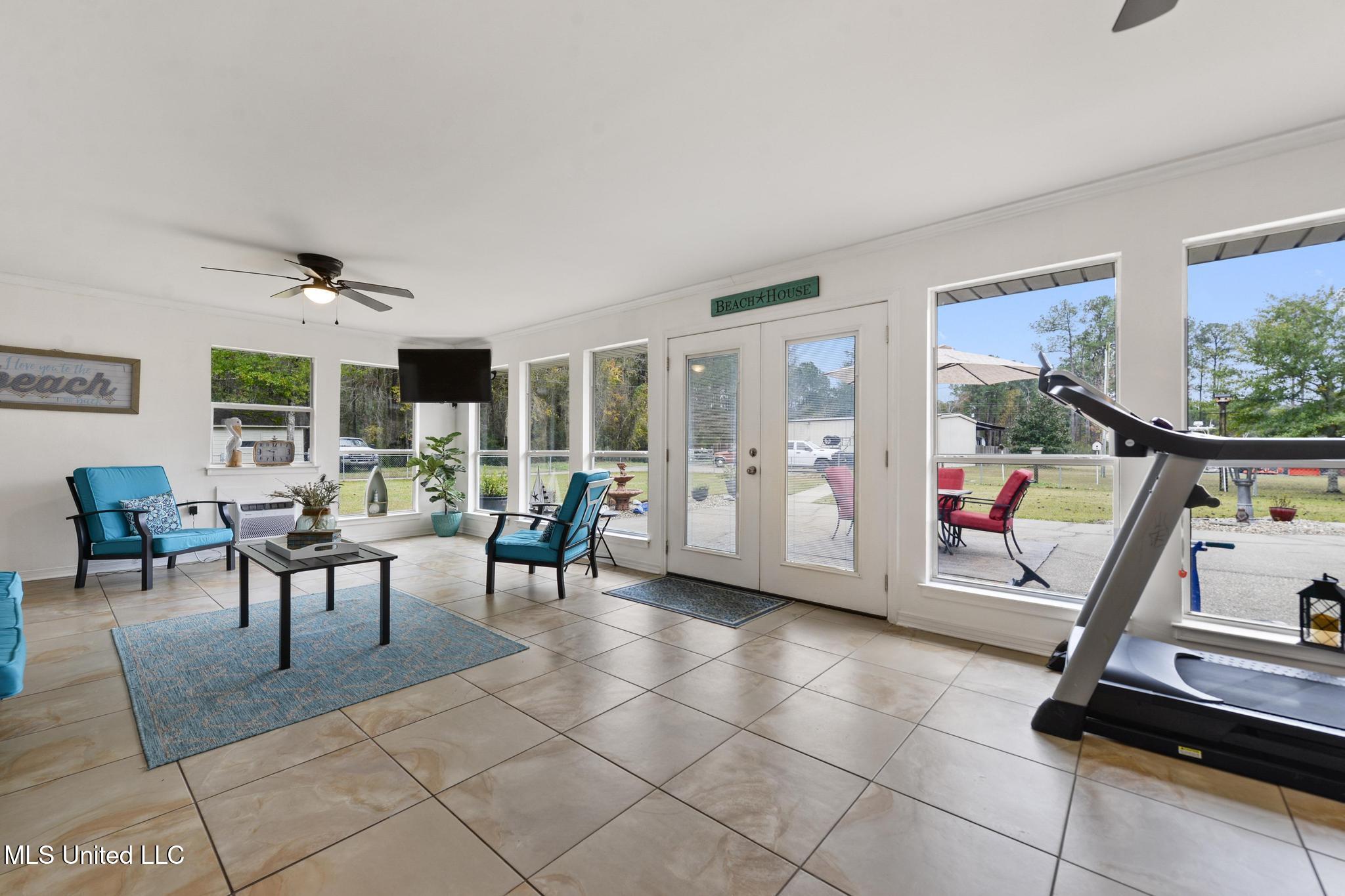 14449 Pine Ridge Road Property Photo 38