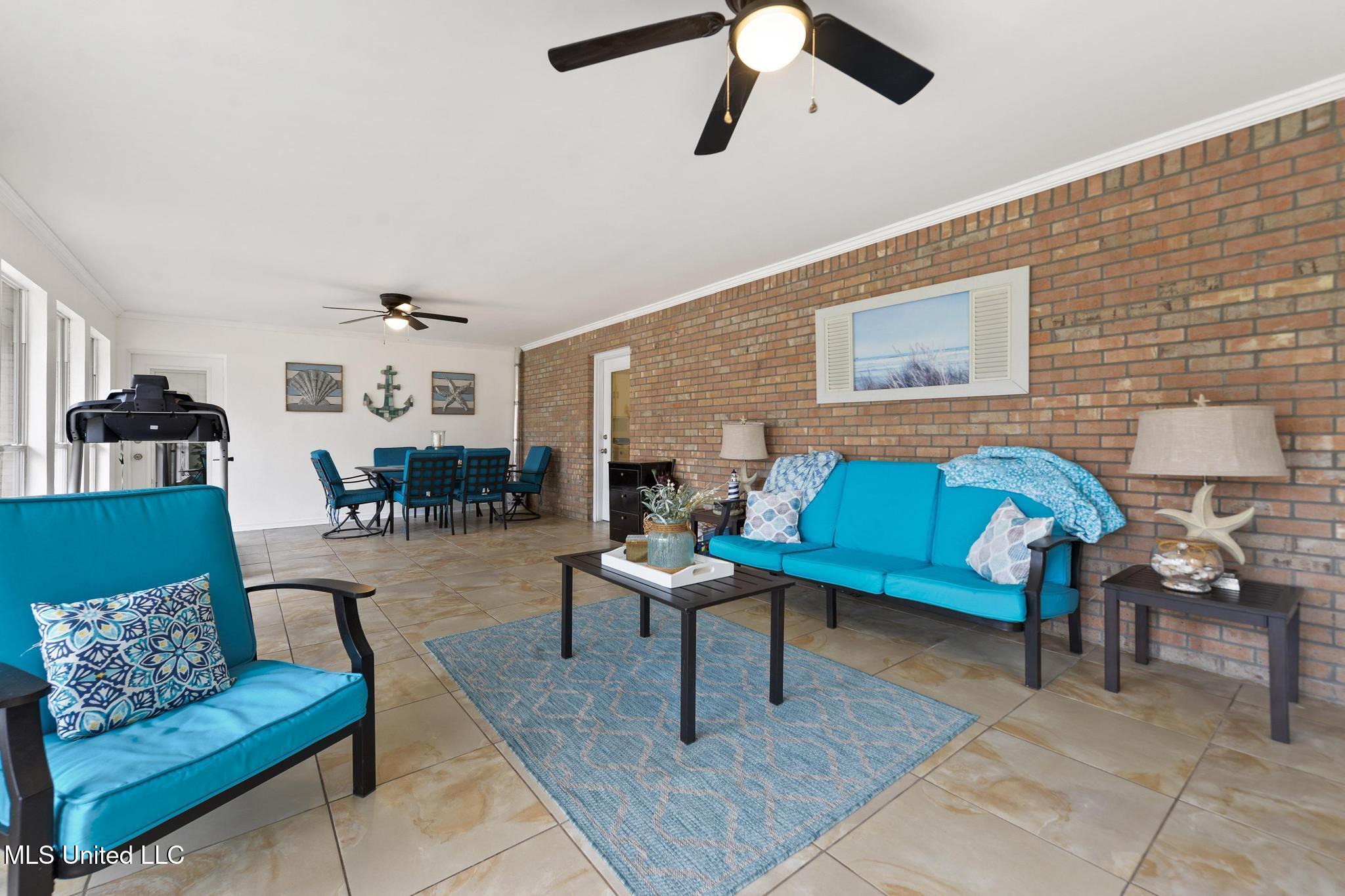 14449 Pine Ridge Road Property Photo 39