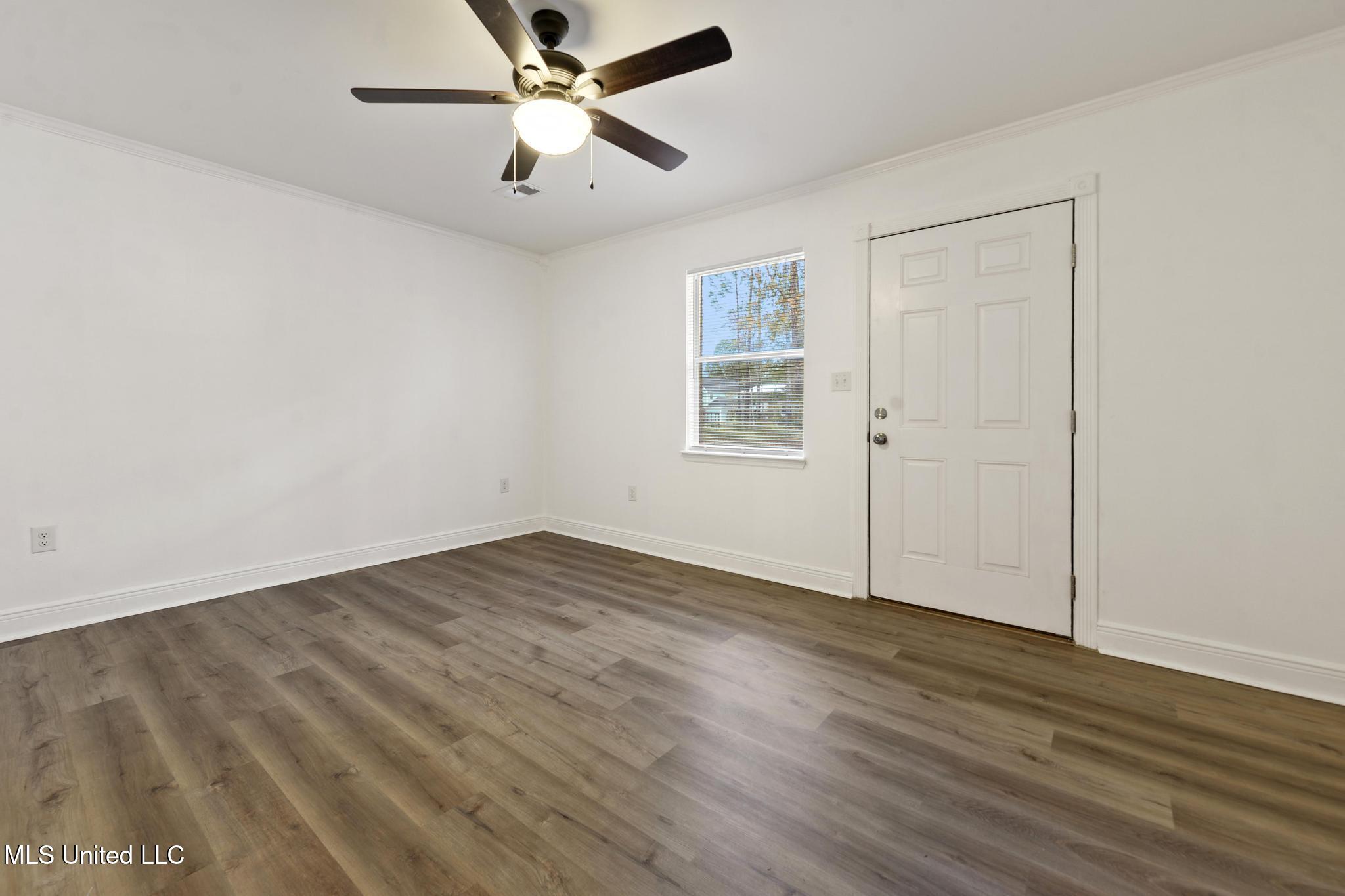 14449 Pine Ridge Road Property Photo 40