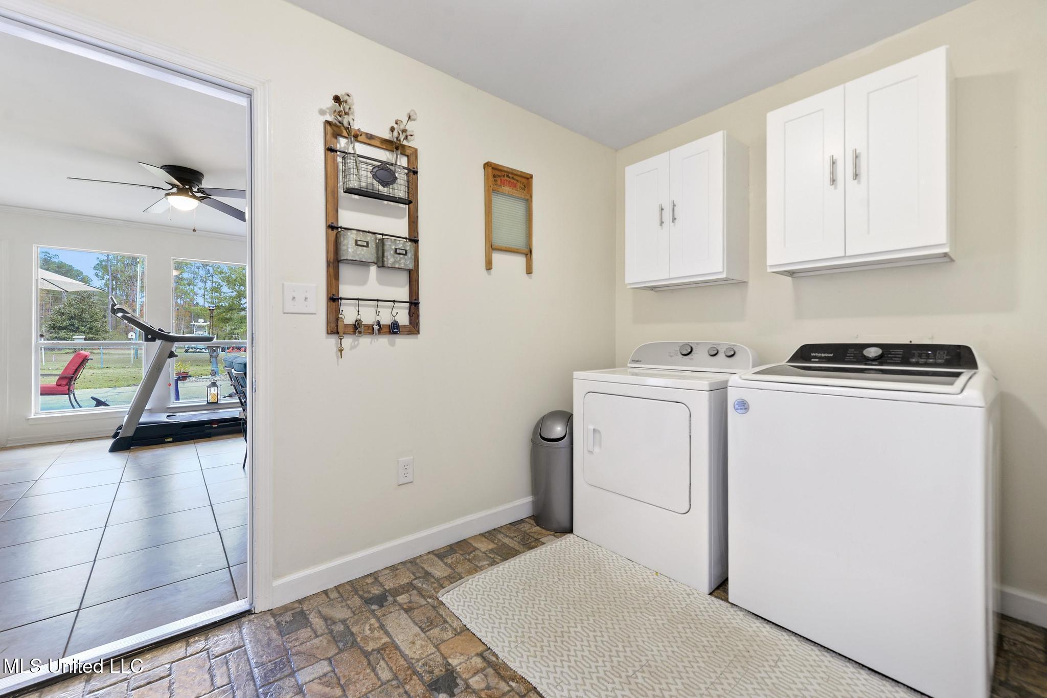 14449 Pine Ridge Road Property Photo 49