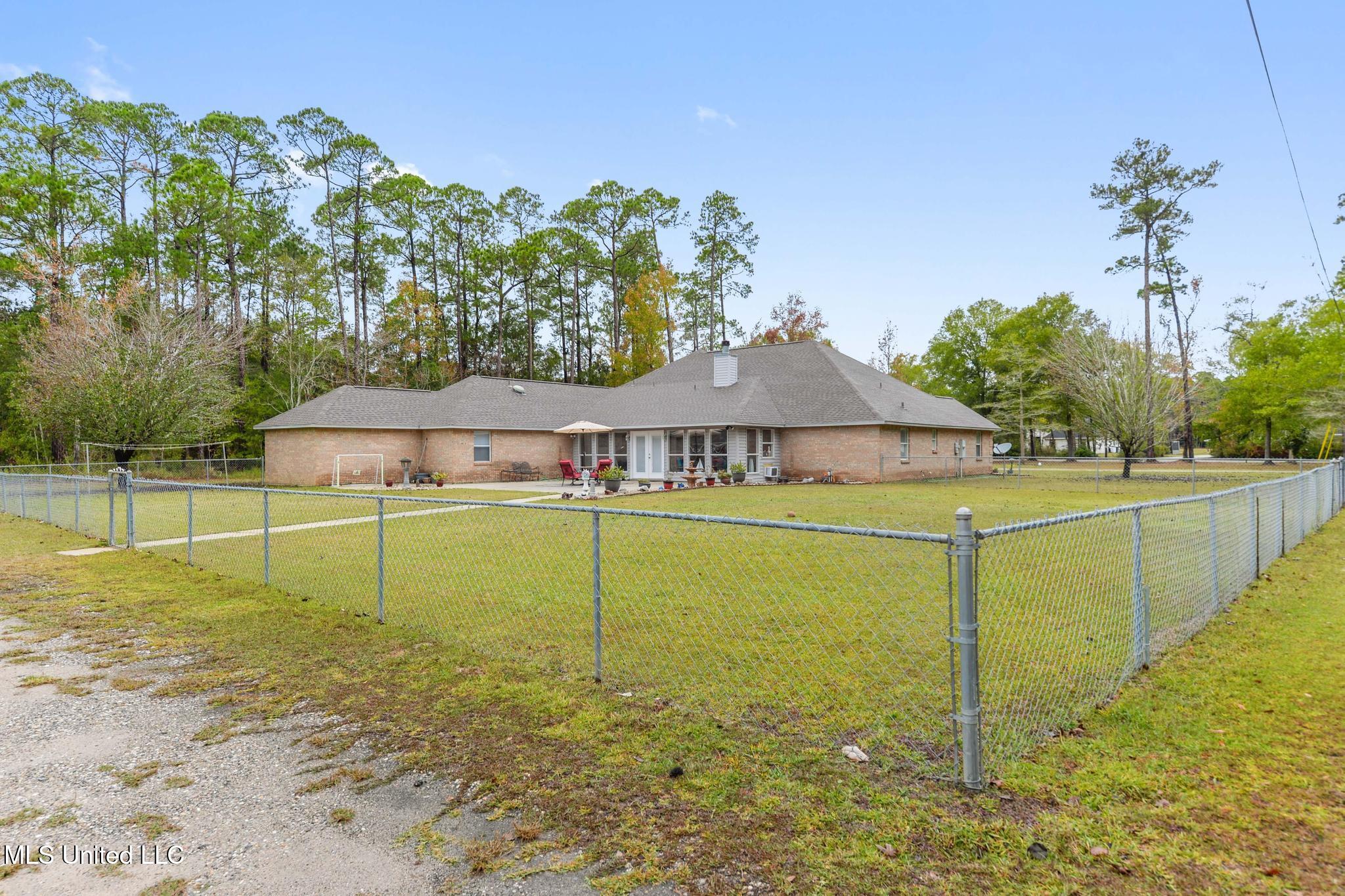 14449 Pine Ridge Road Property Photo 52