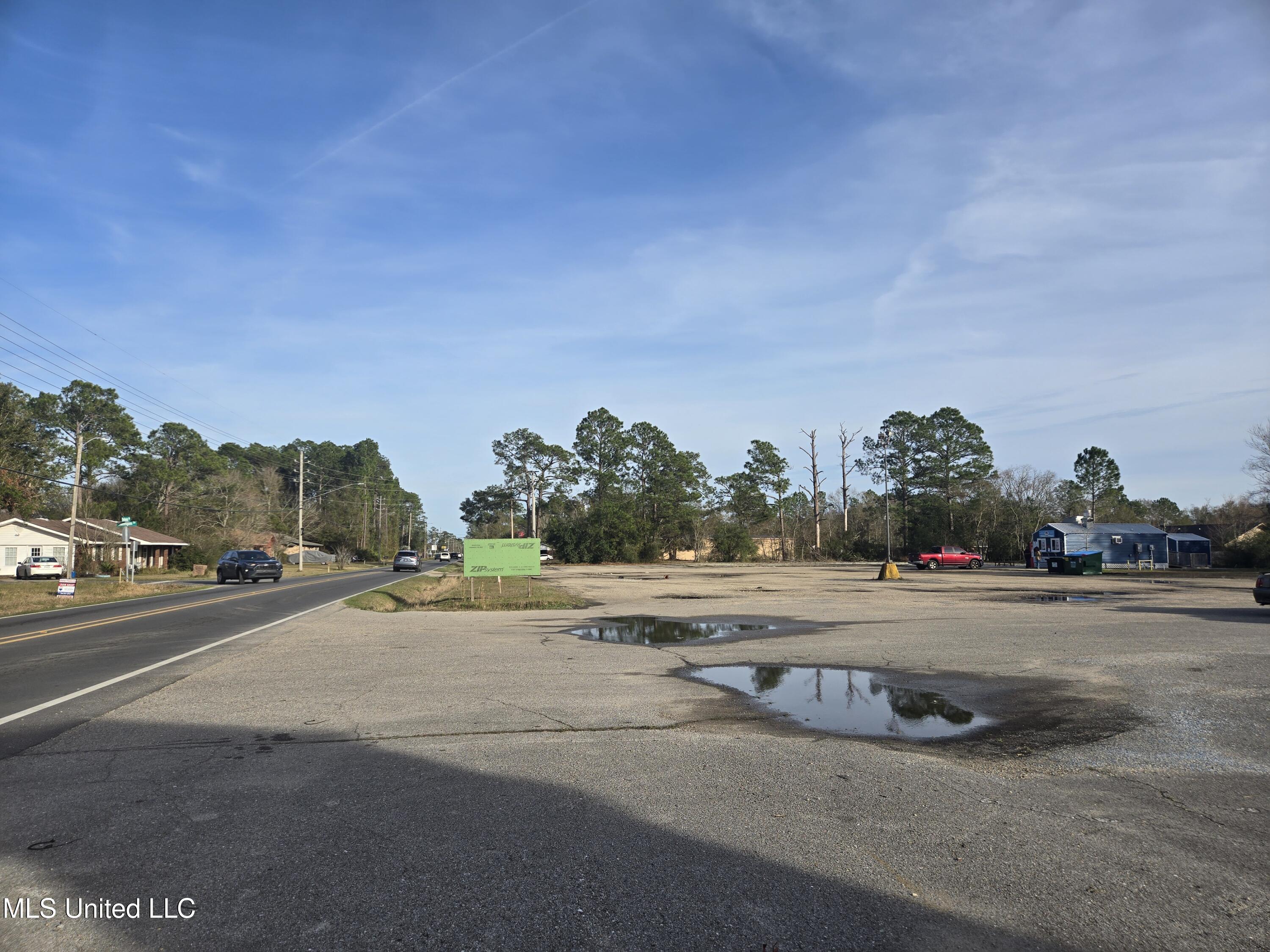 13187 Dedeaux Road Property Photo 2