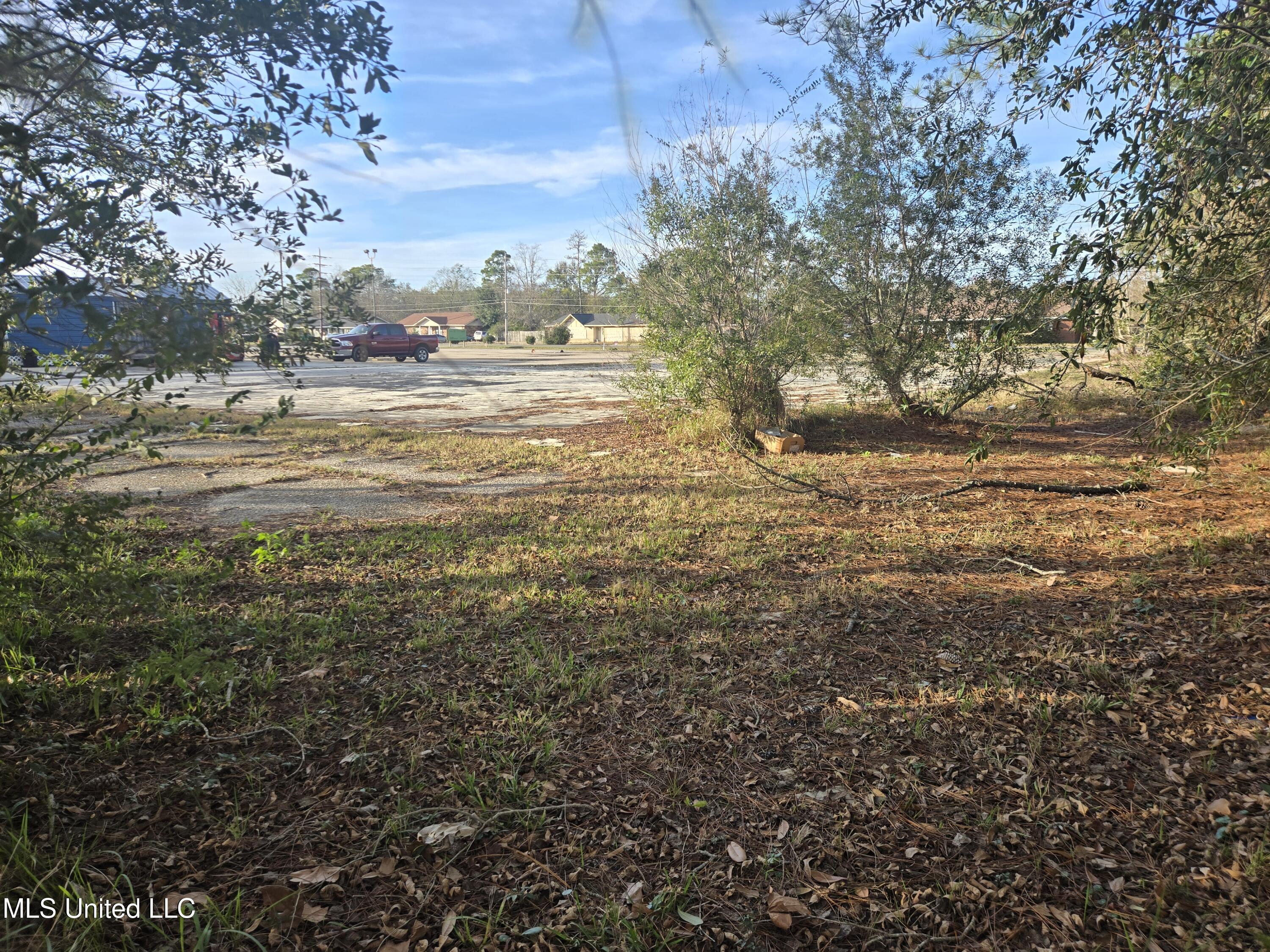13187 Dedeaux Road Property Photo 8