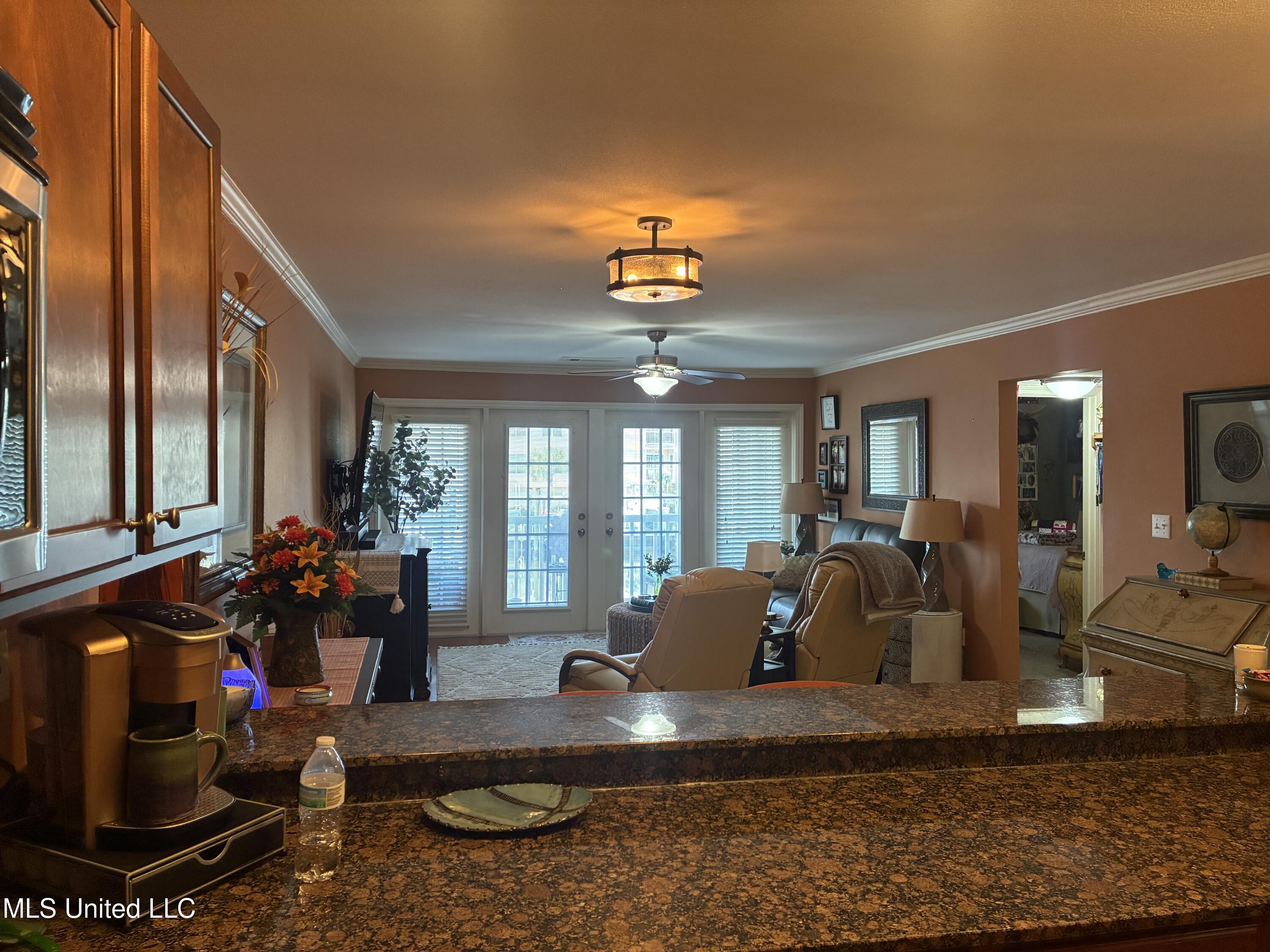 2421 Beachview Drive Property Photo 18