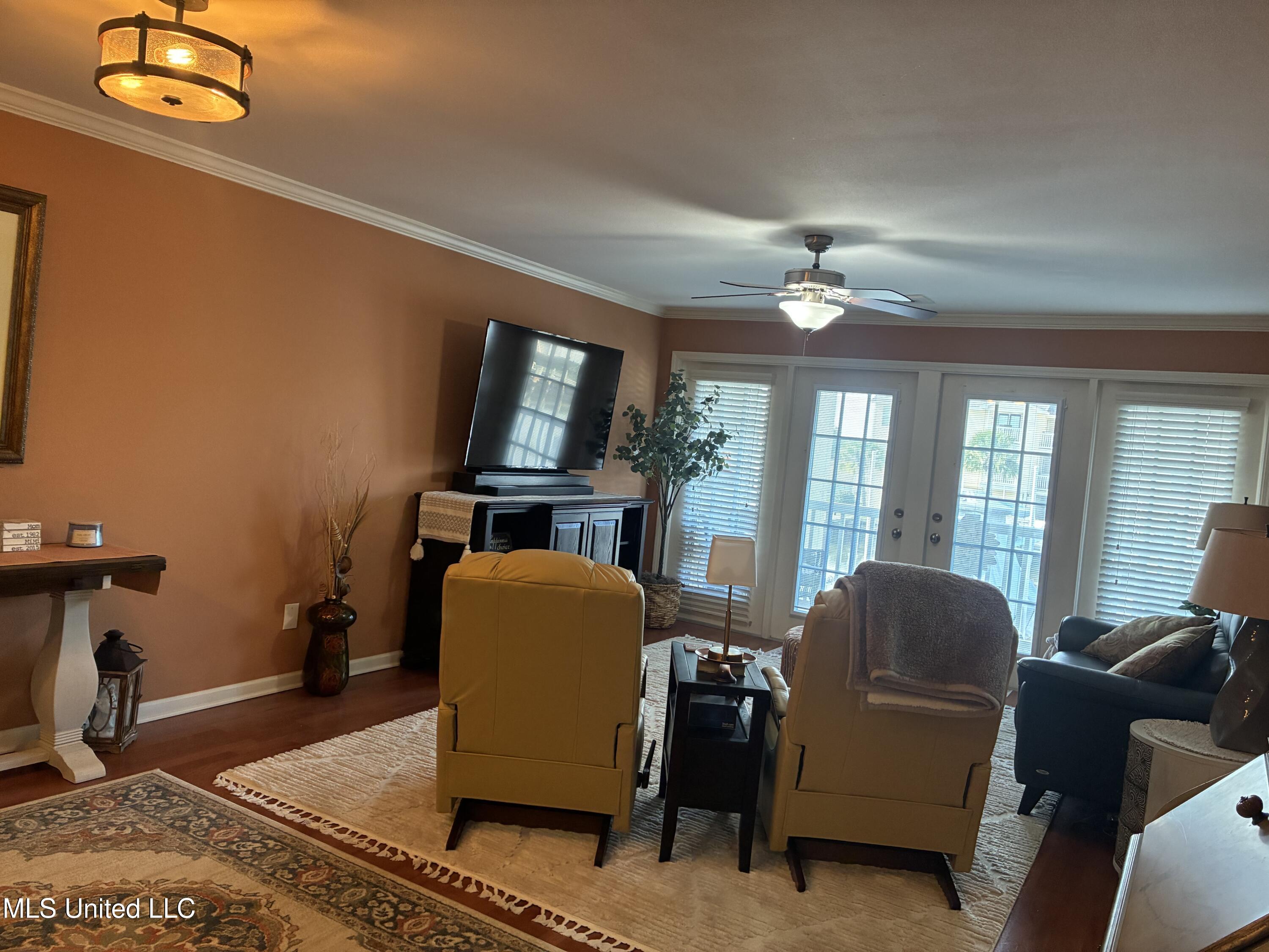 2421 Beachview Drive Property Photo 35