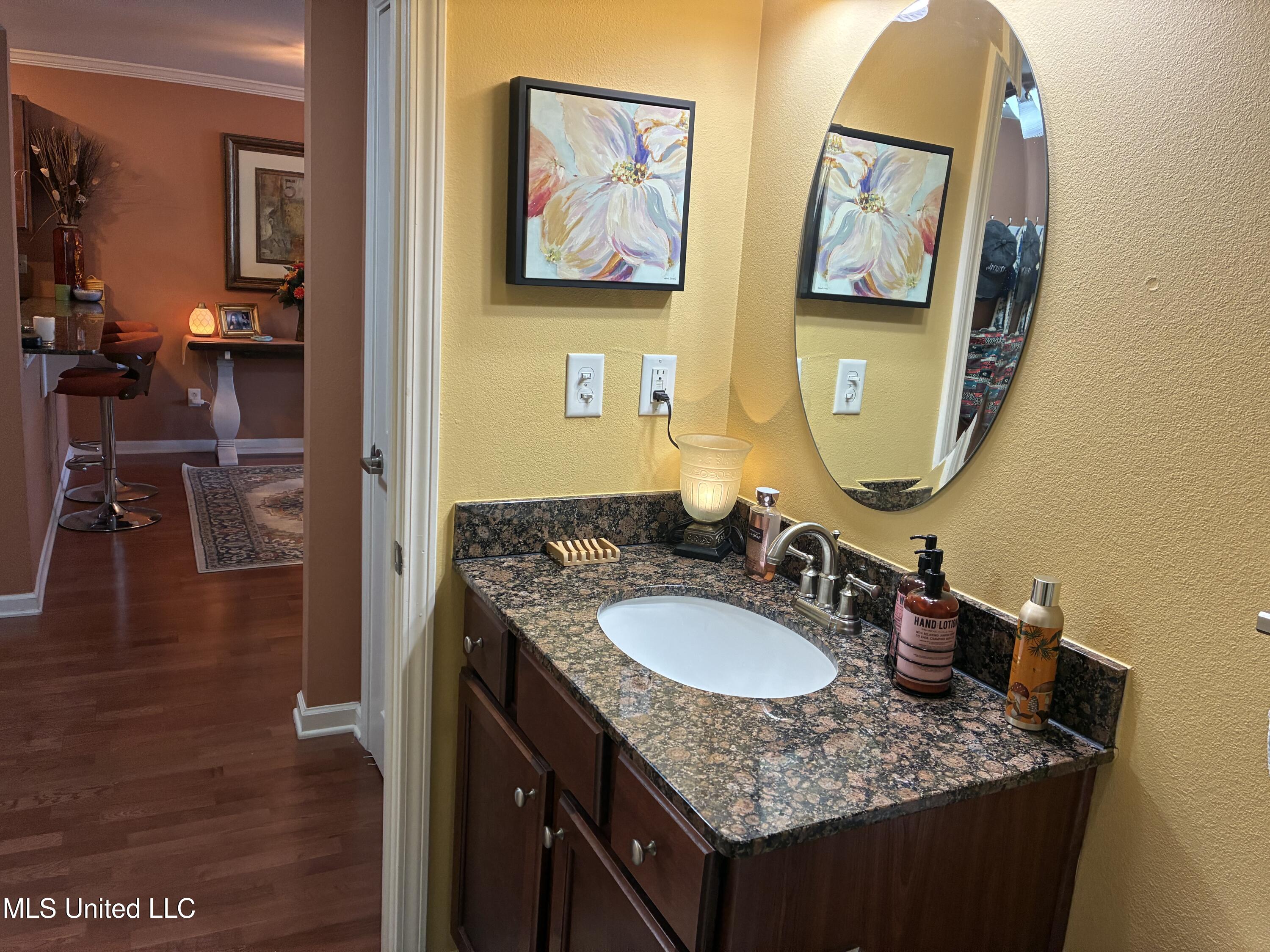 2421 Beachview Drive Property Photo 44