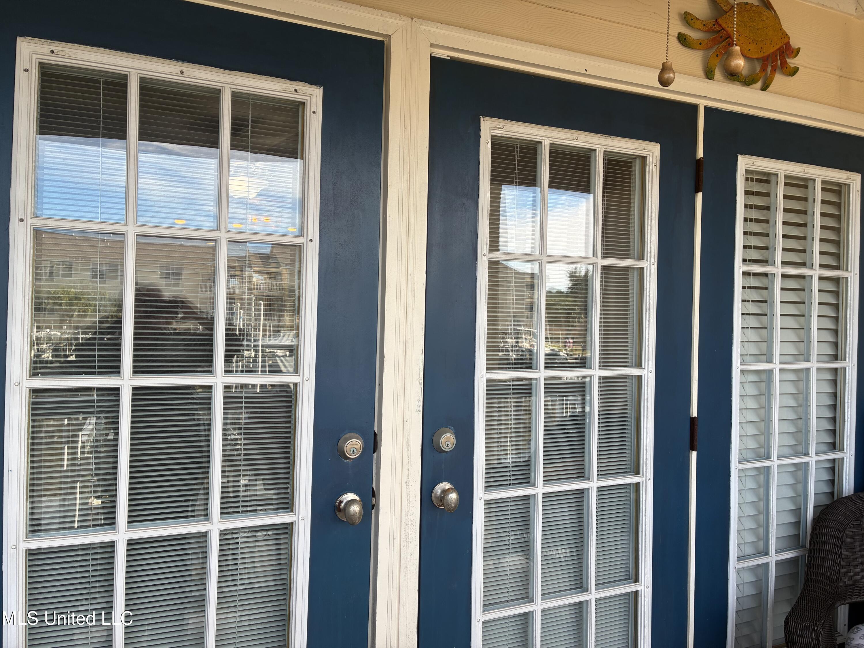 2421 Beachview Drive Property Photo 56