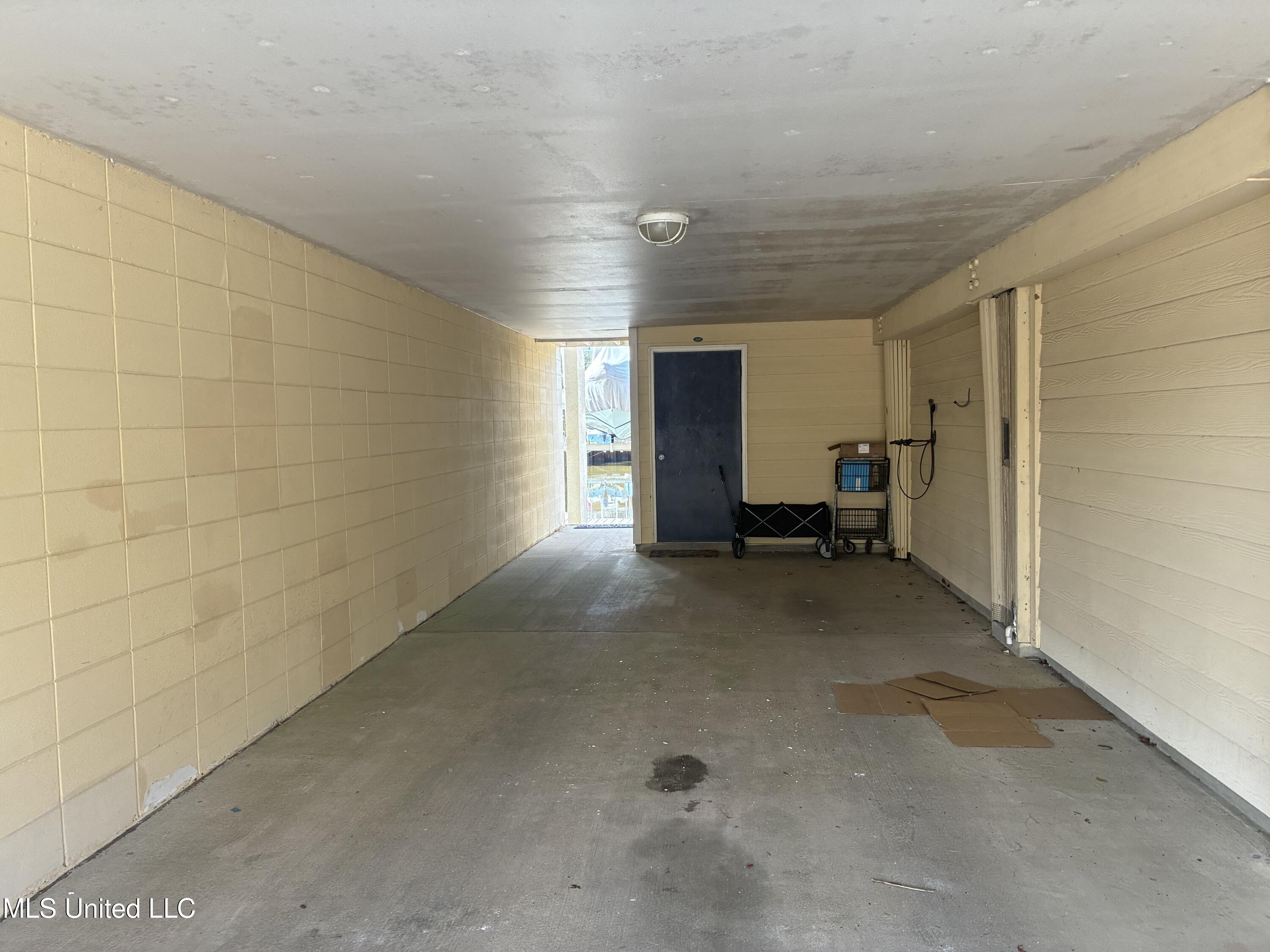2421 Beachview Drive Property Photo 61