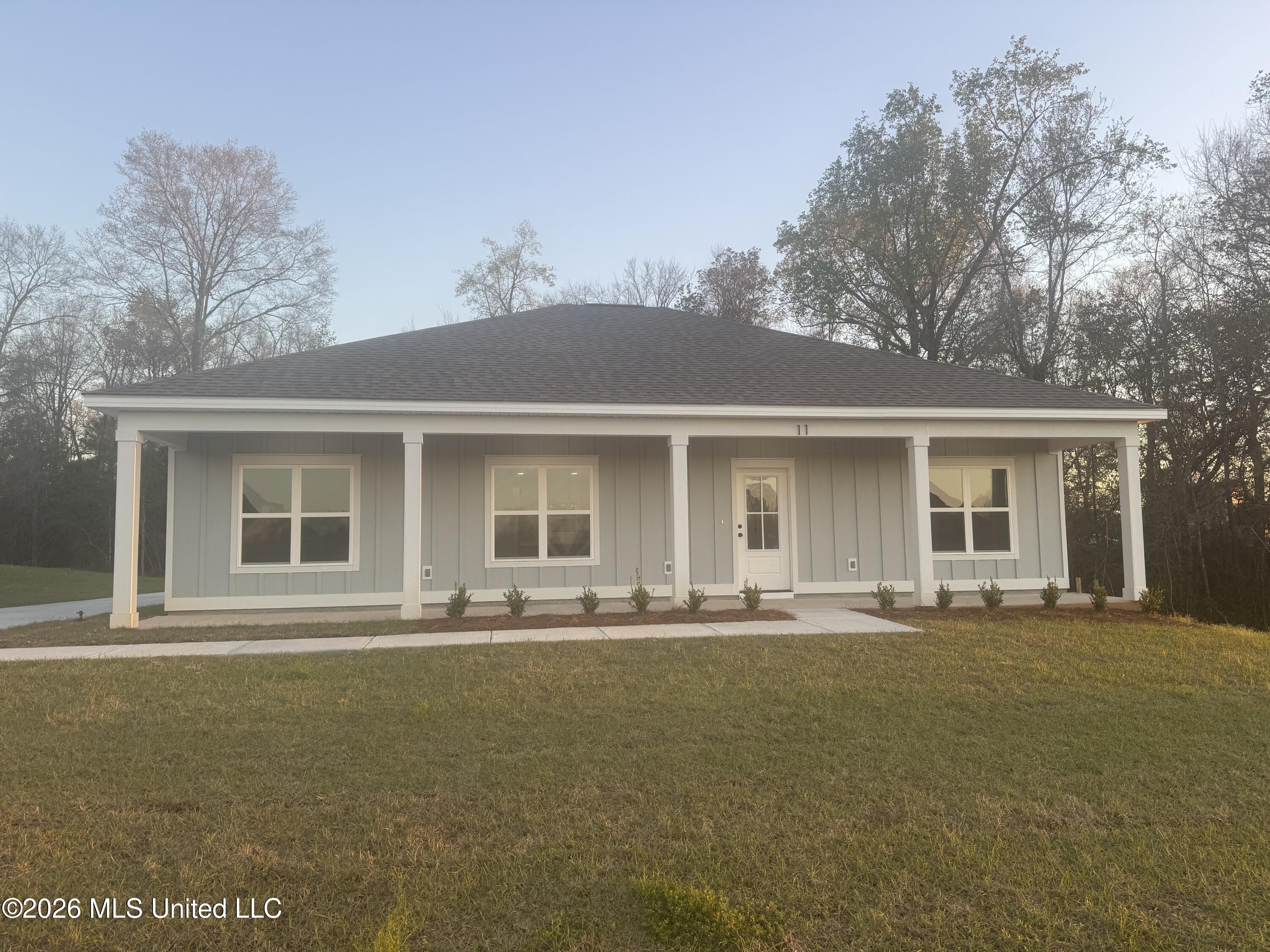 11 Shadow Wood Drive Property Photo 2