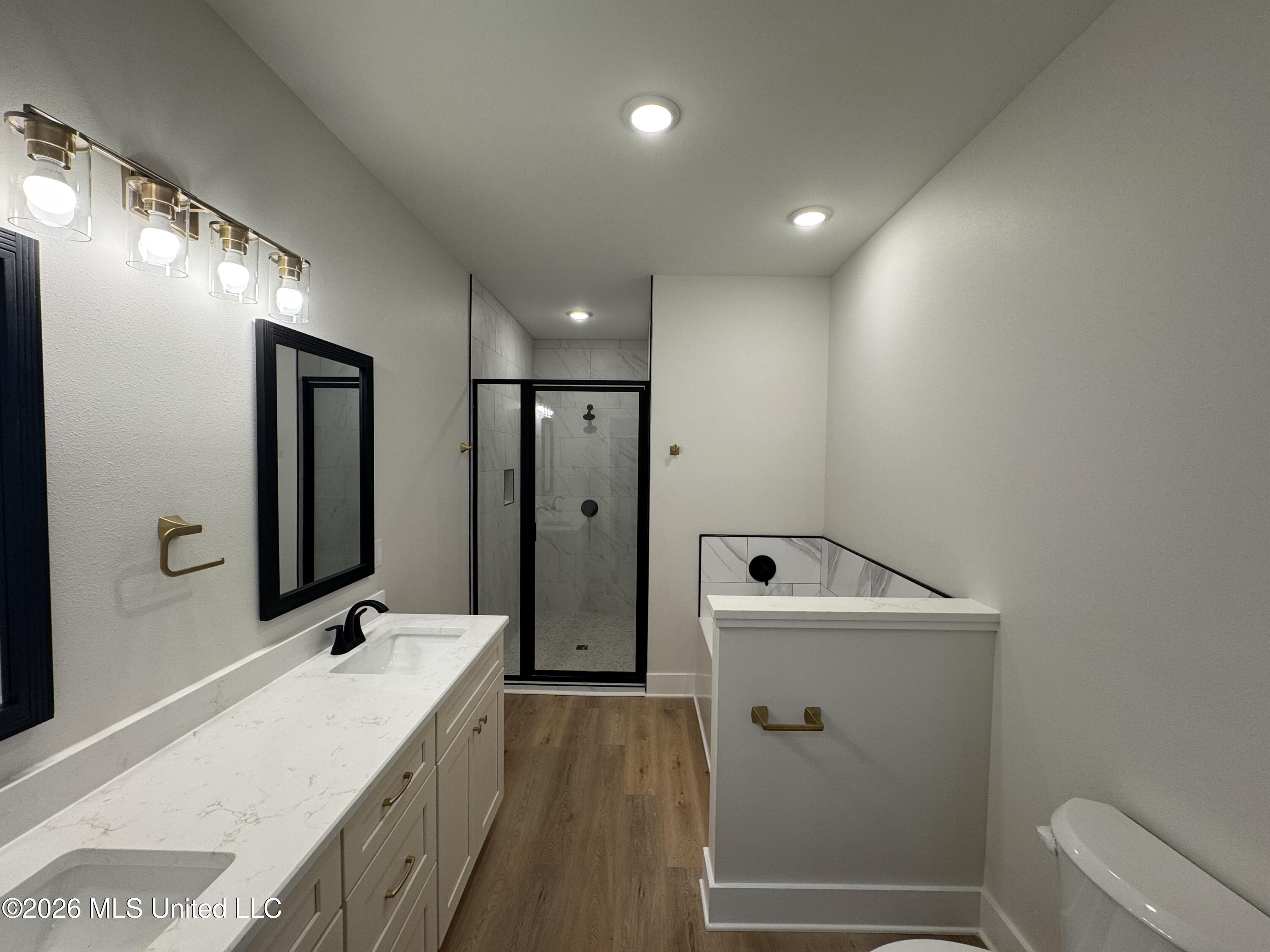 11 Shadow Wood Drive Property Photo 6