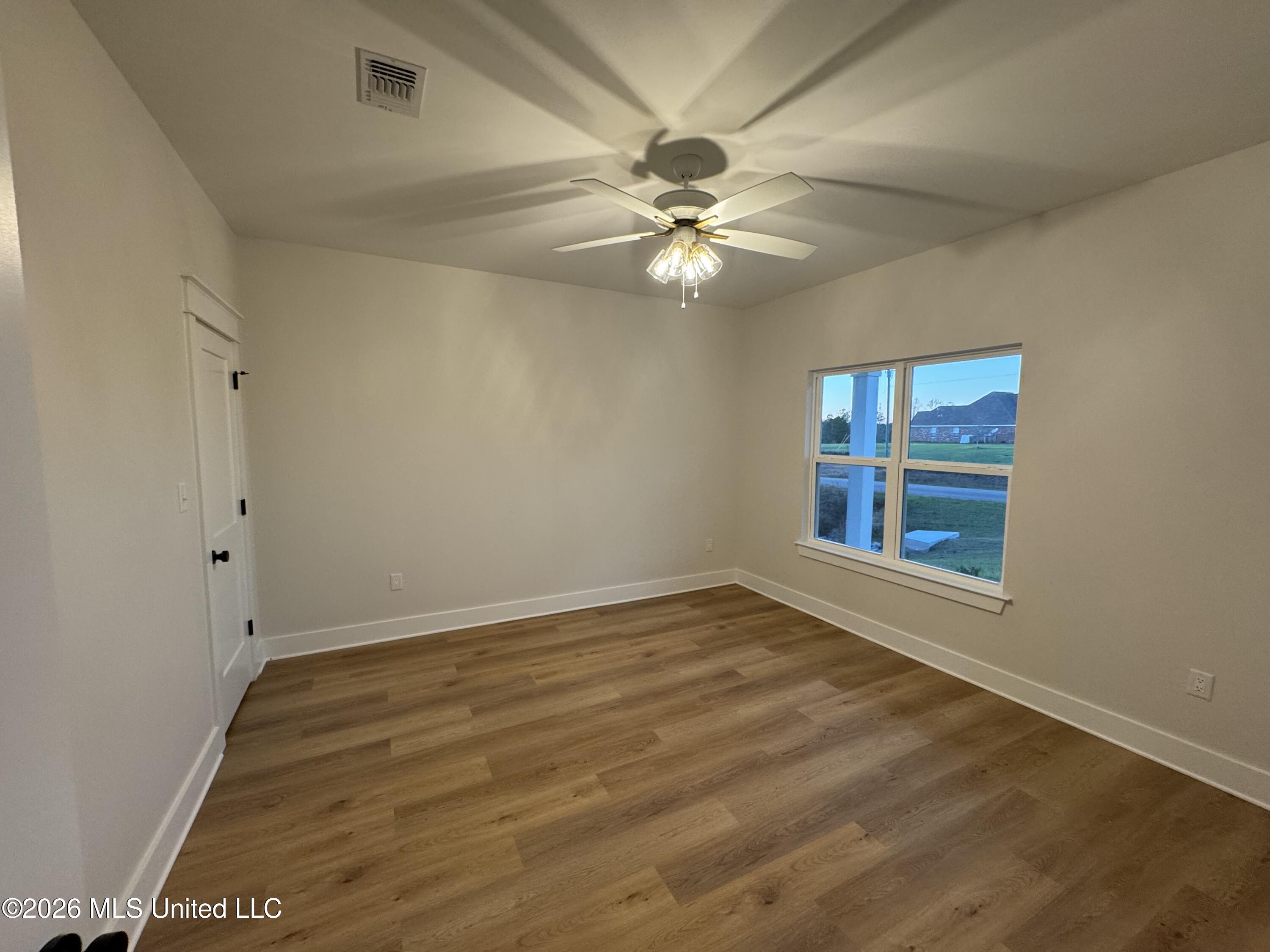 11 Shadow Wood Drive Property Photo 9